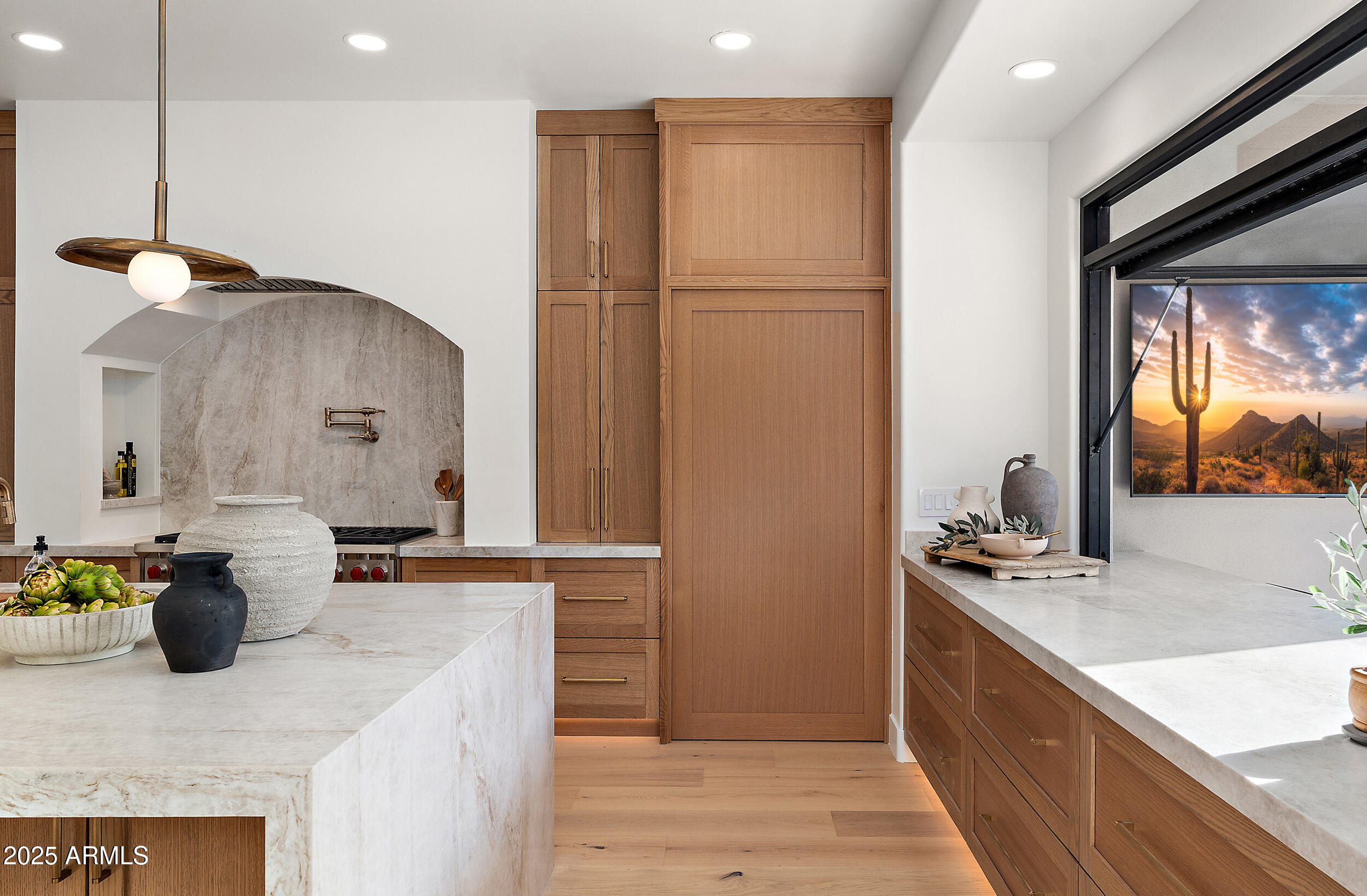 9087 E MOUNTAIN SPRING Road, Scottsdale