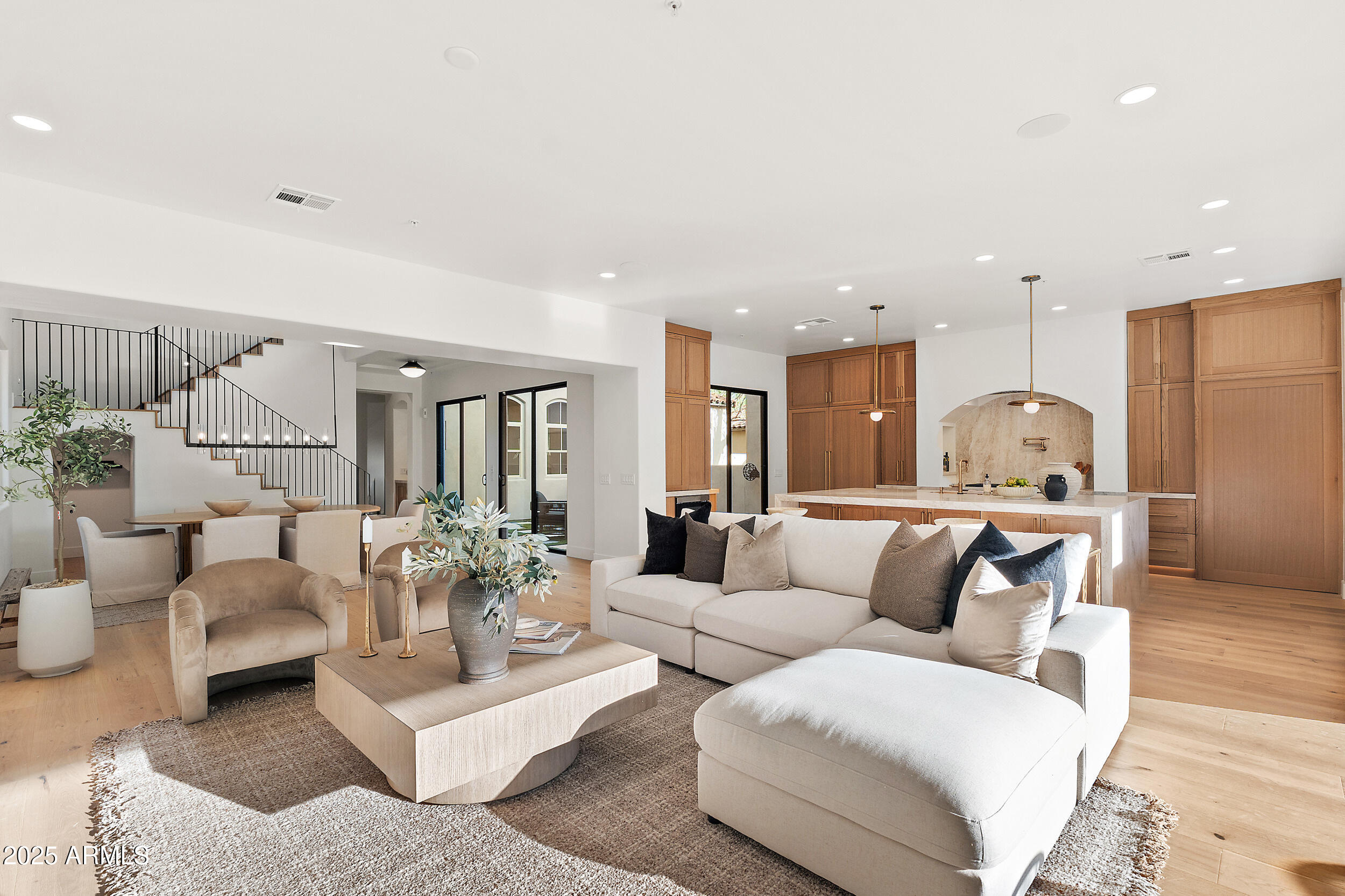 9087 E MOUNTAIN SPRING Road, Scottsdale