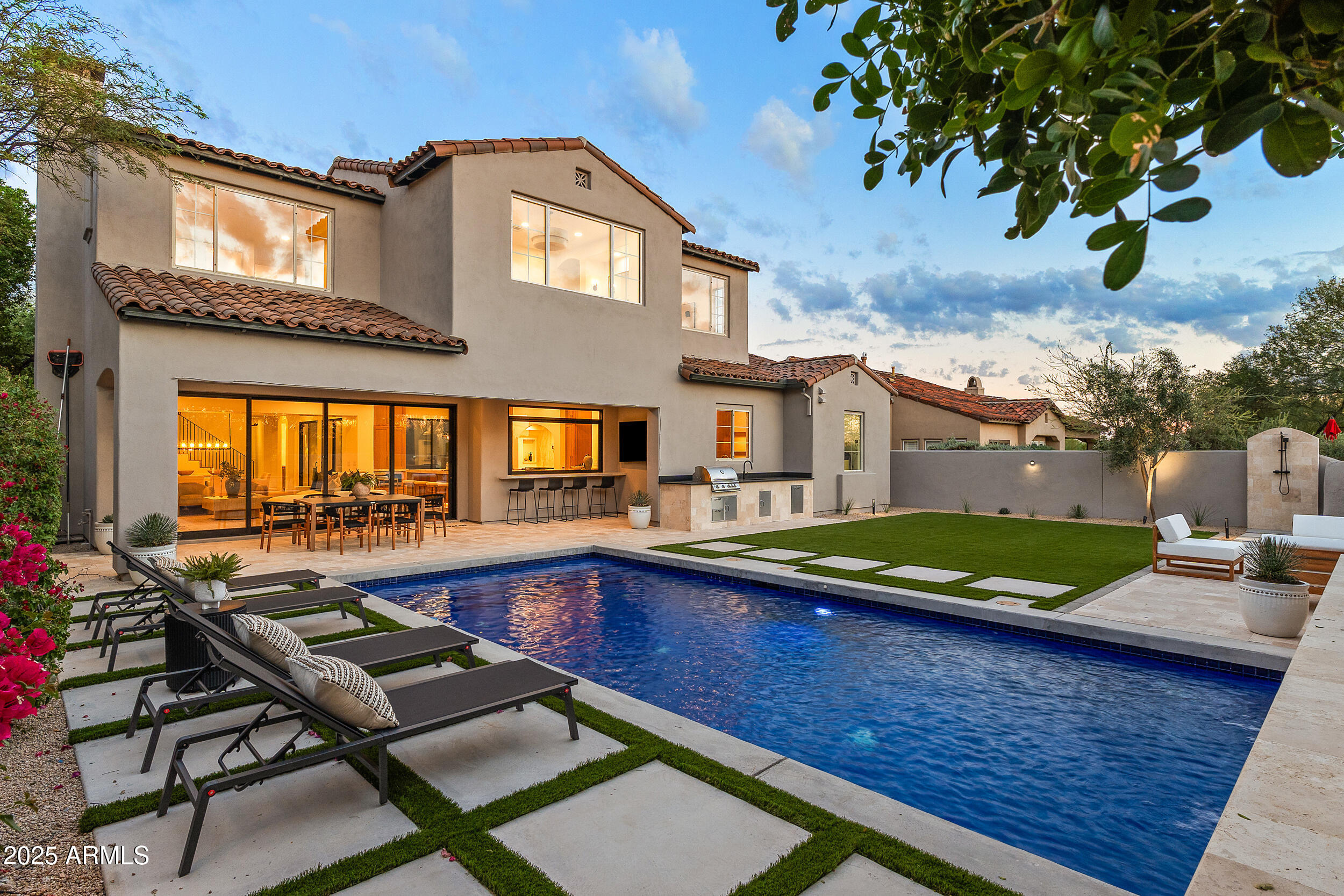 9087 E MOUNTAIN SPRING Road, Scottsdale