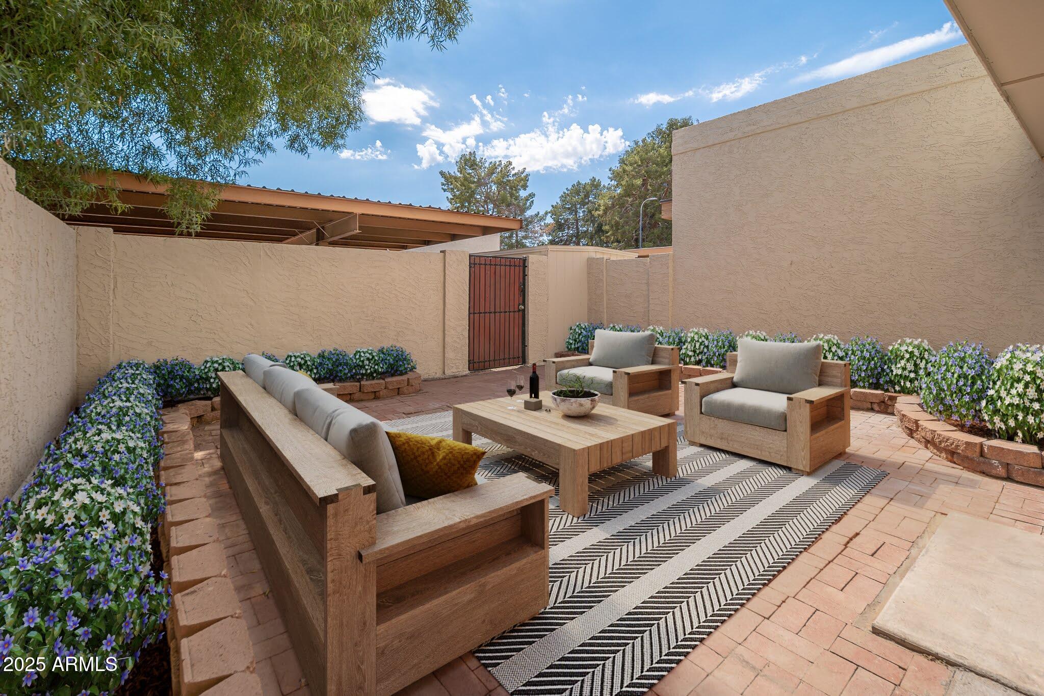 3110 W MANZANITA Drive