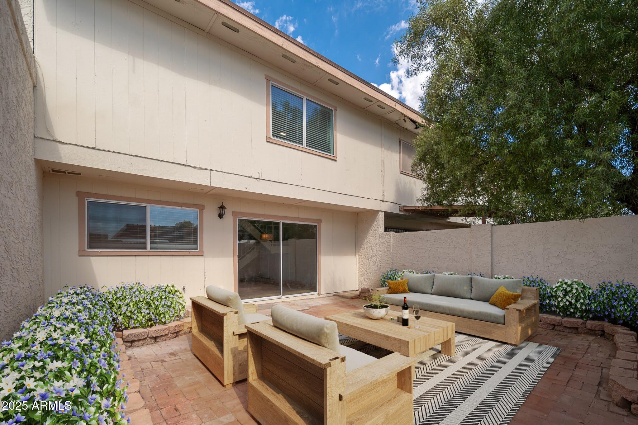 3110 W MANZANITA Drive