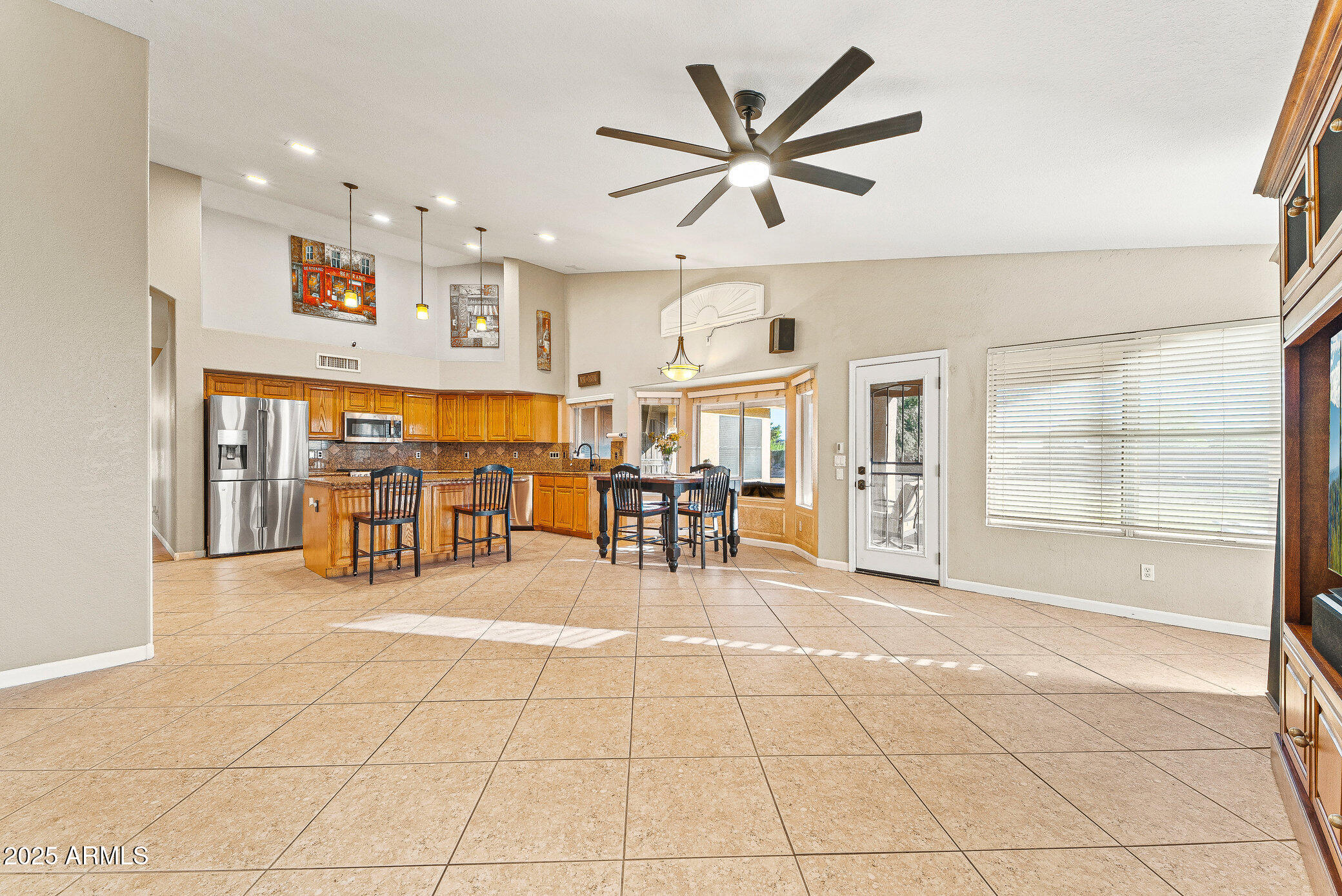 335 S RED ROCK Street