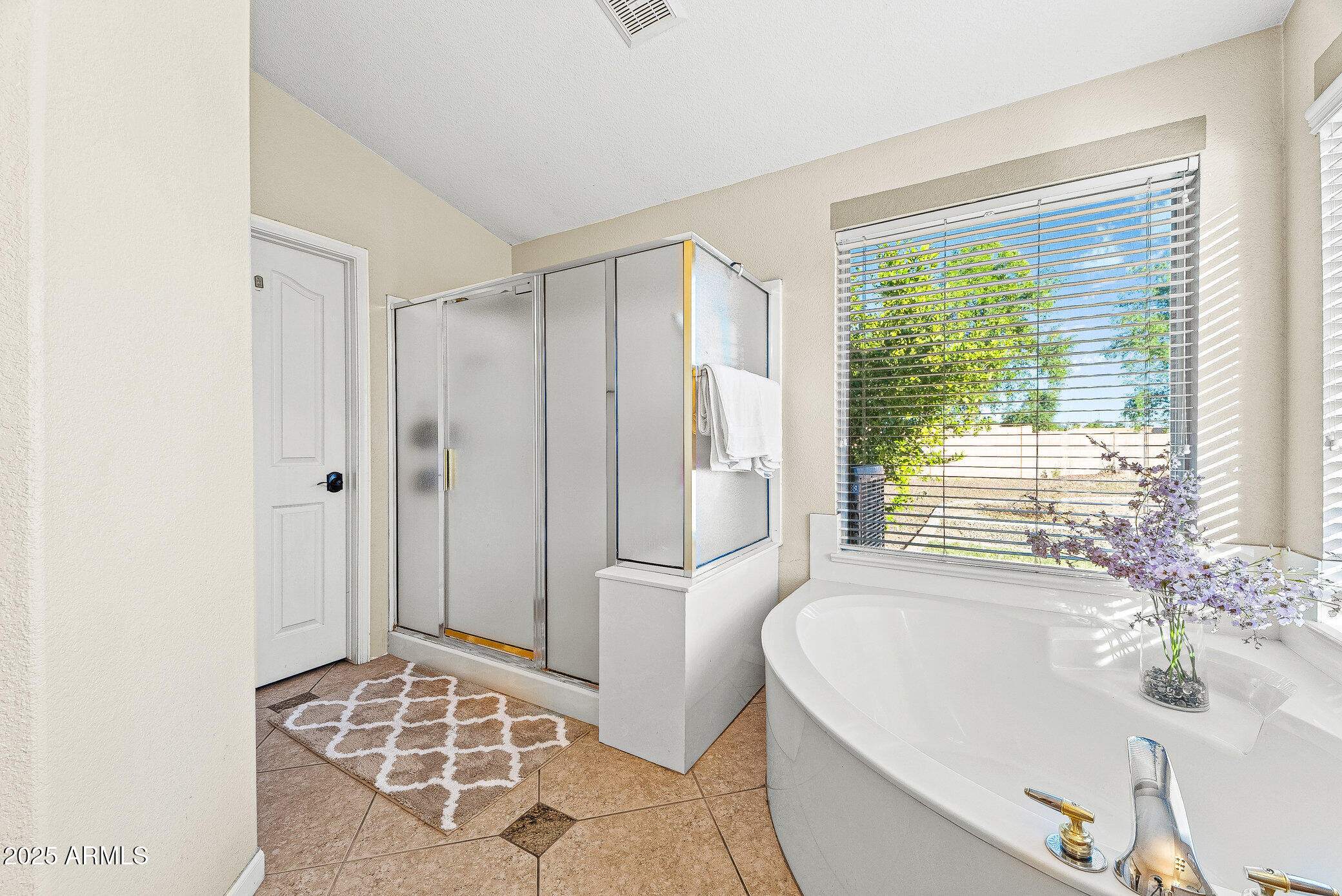 335 S RED ROCK Street