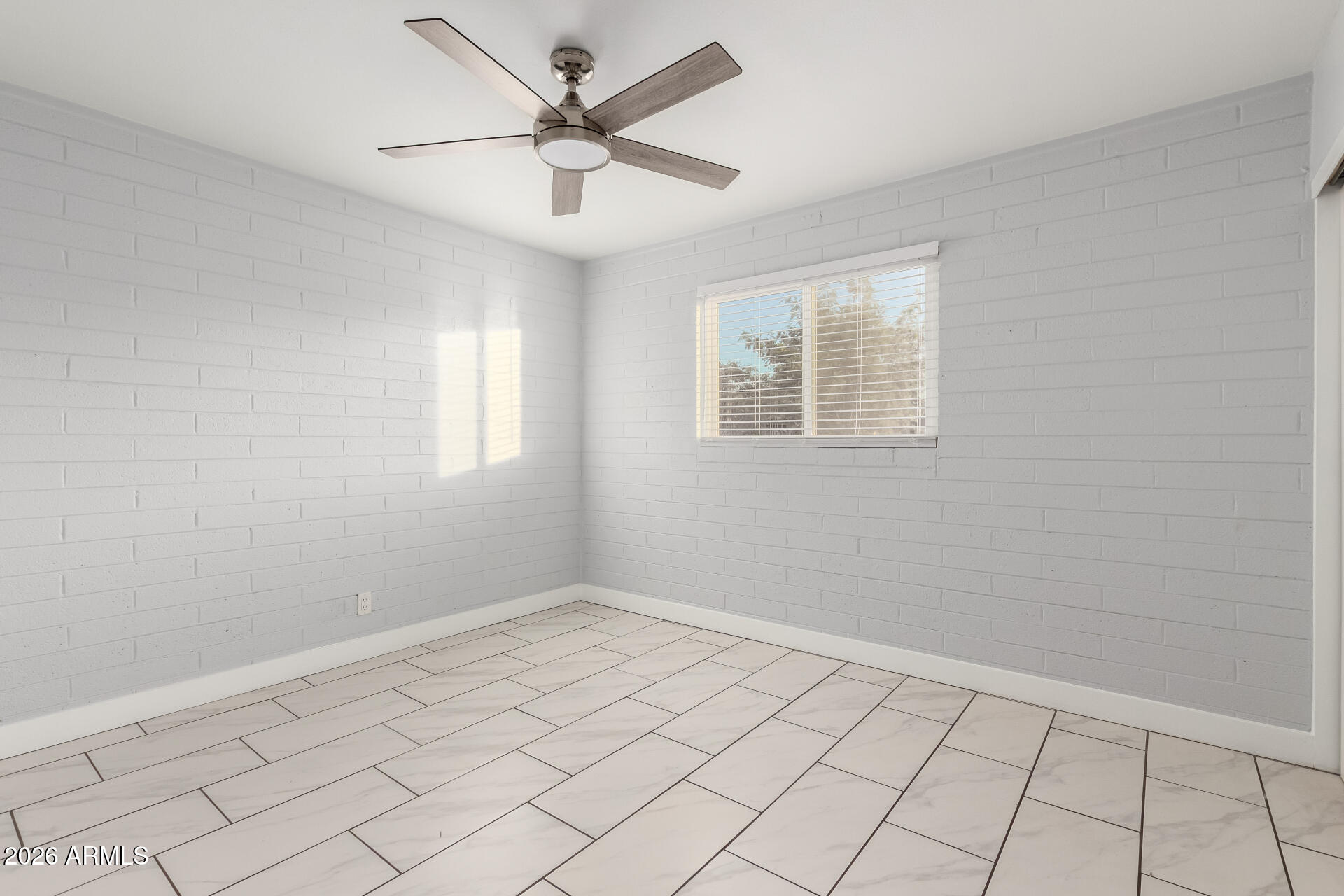 4938 W MCLELLAN Road