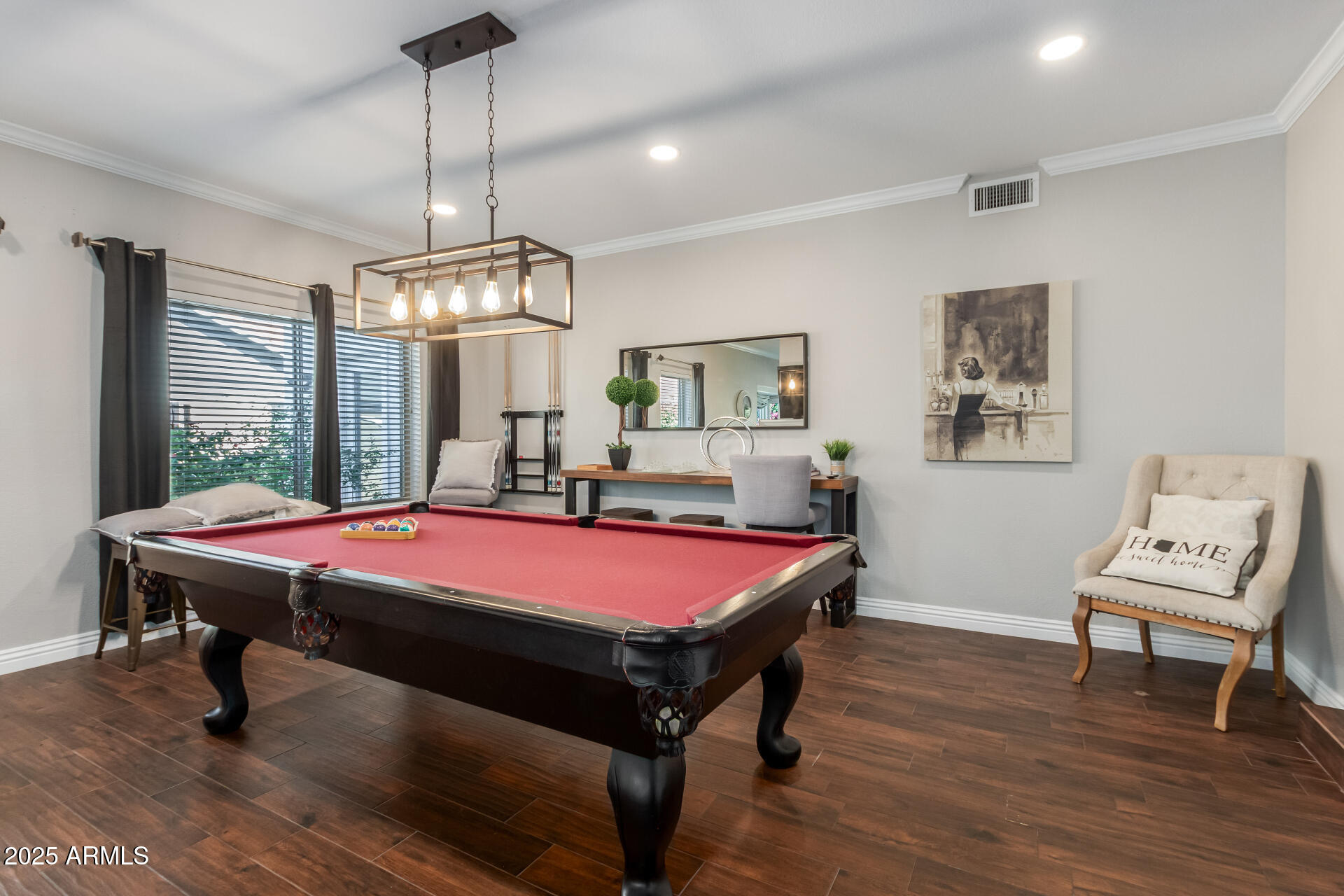 5916 E SANDRA Terrace