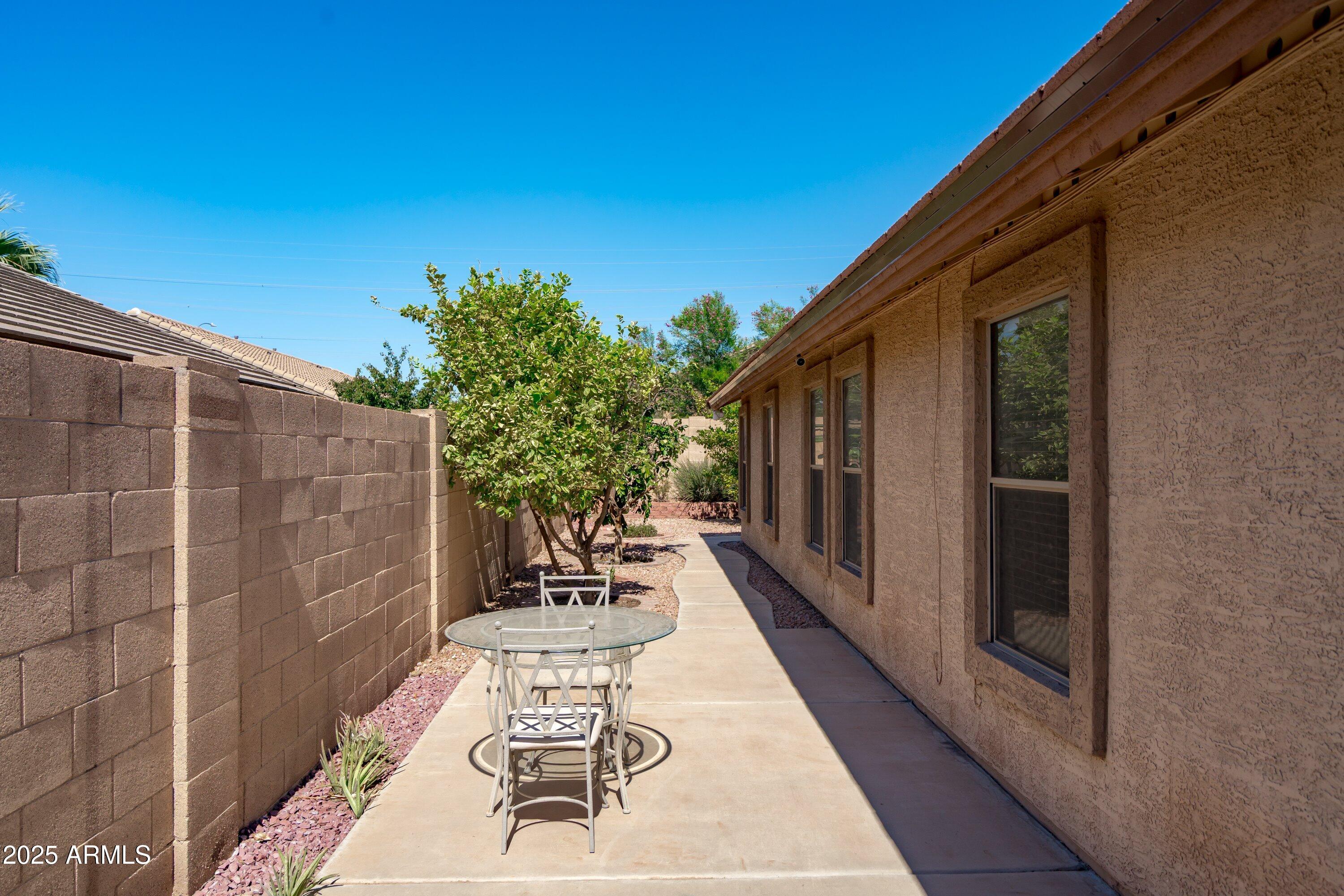 11250 E PRAIRIE Avenue