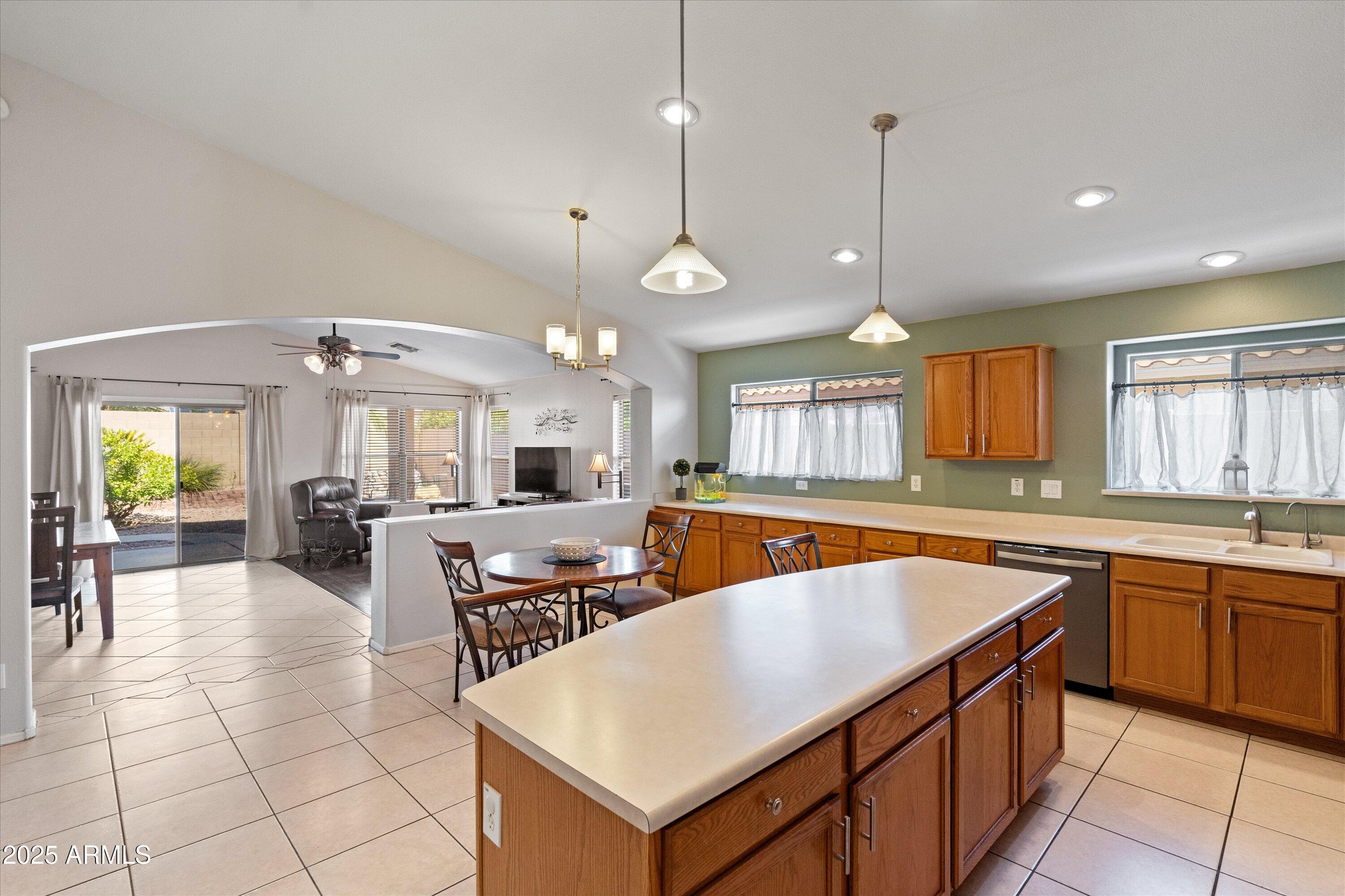 11250 E PRAIRIE Avenue