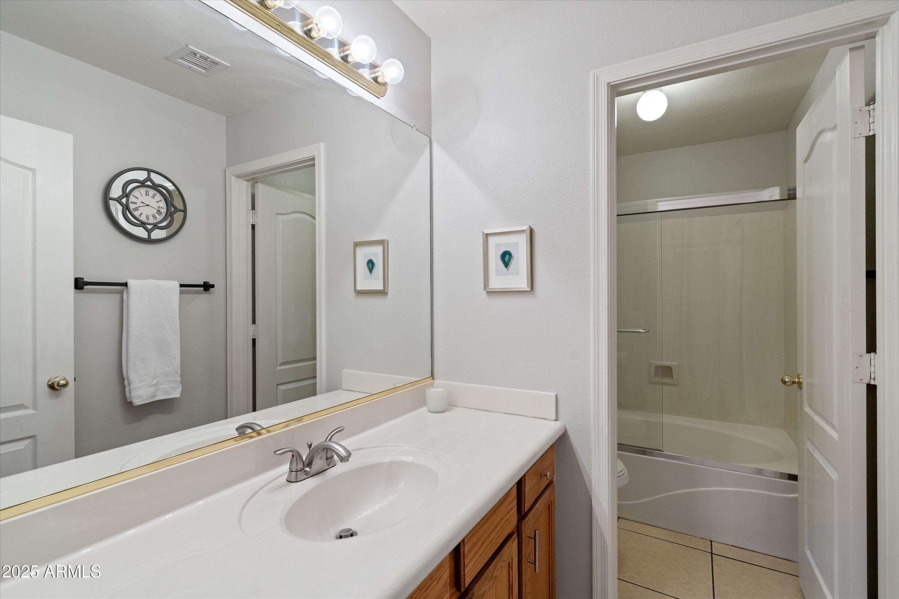 11250 E PRAIRIE Avenue