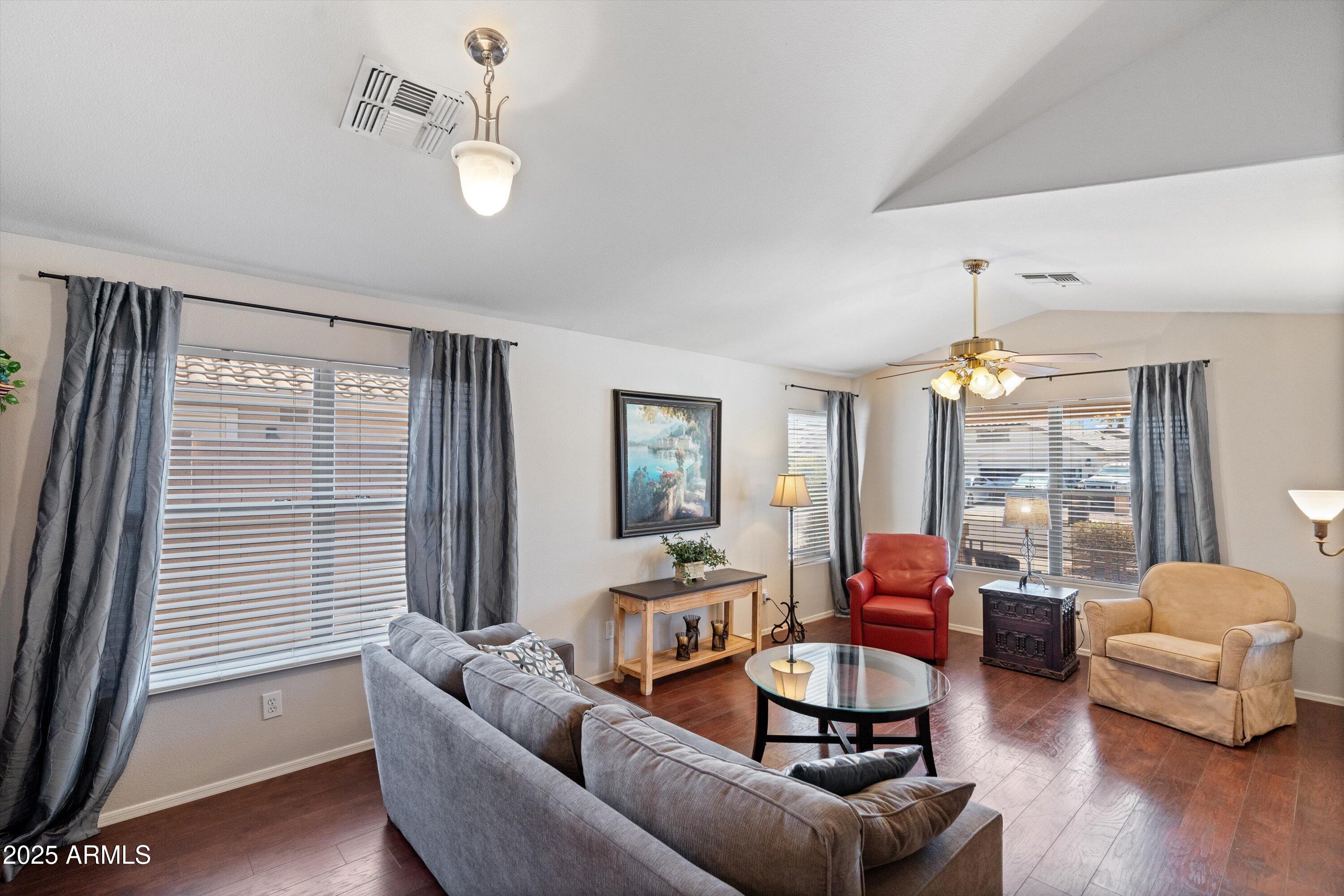 11250 E PRAIRIE Avenue