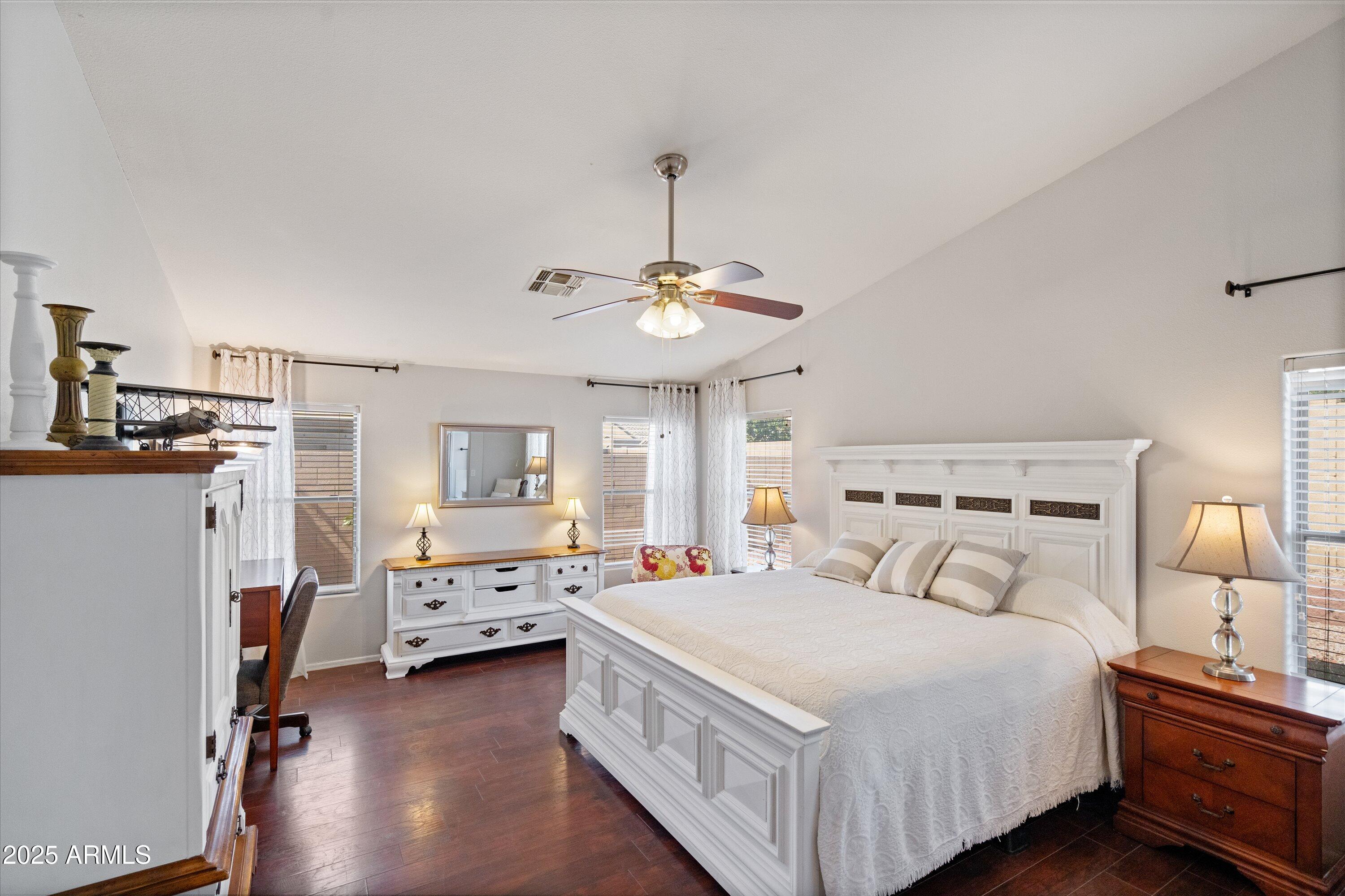 11250 E PRAIRIE Avenue