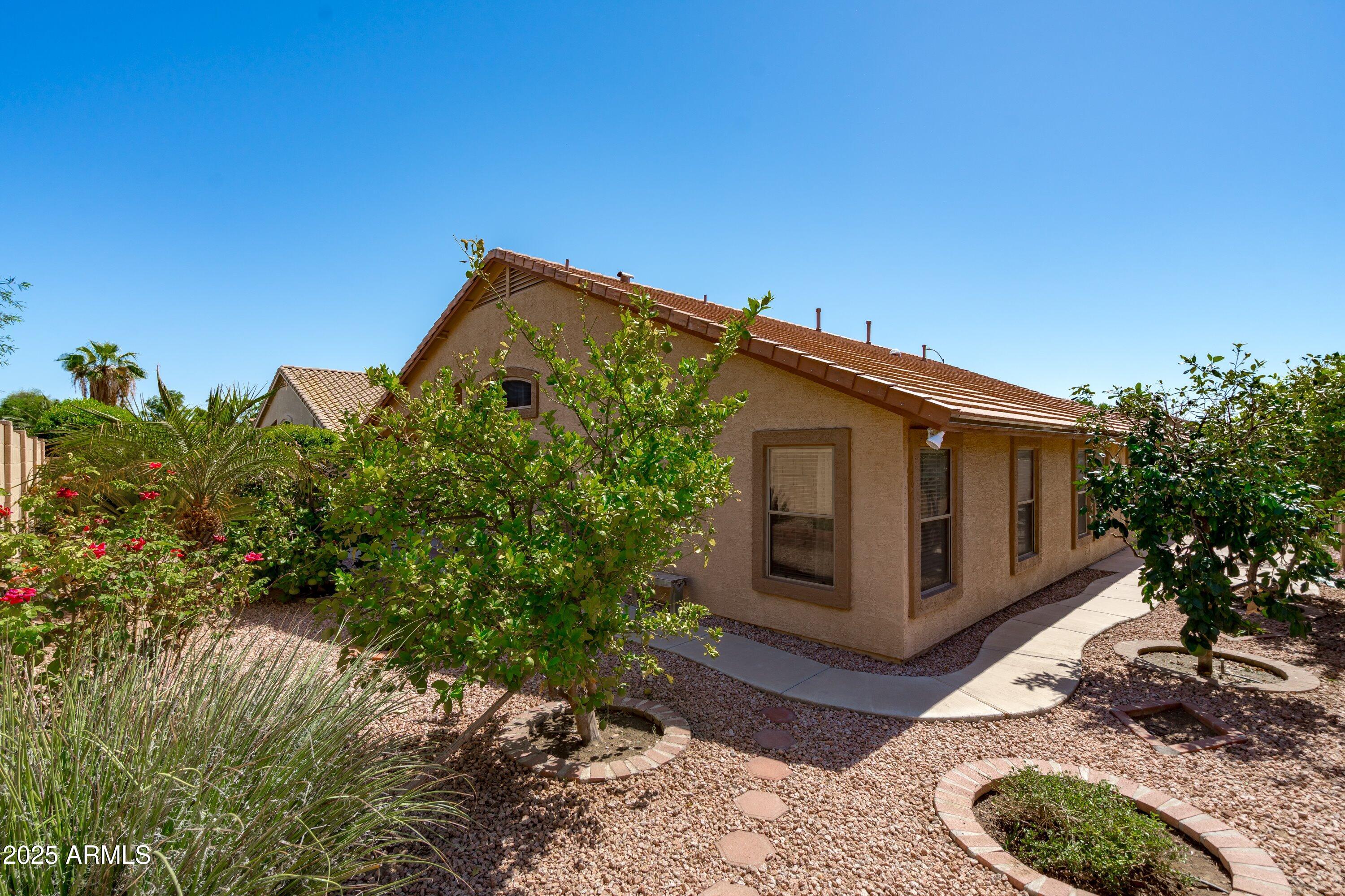 11250 E PRAIRIE Avenue