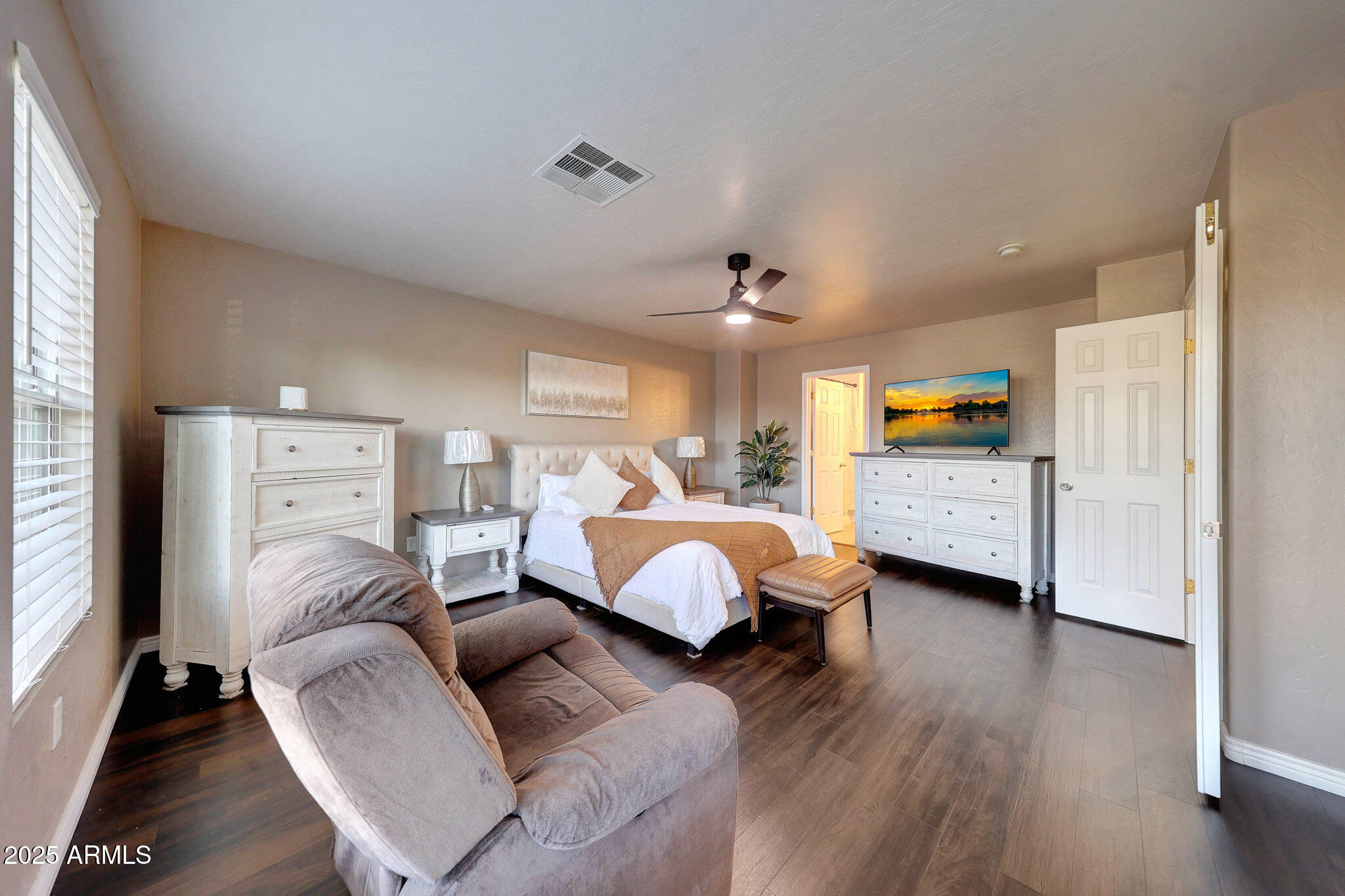 13621 W SAN JUAN Avenue