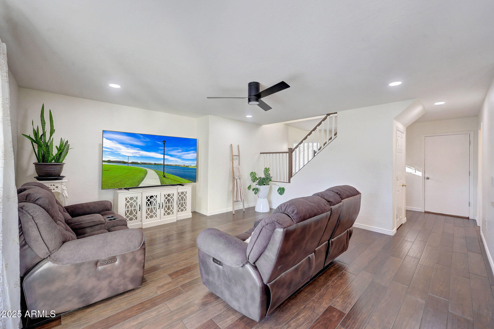 13621 W SAN JUAN Avenue