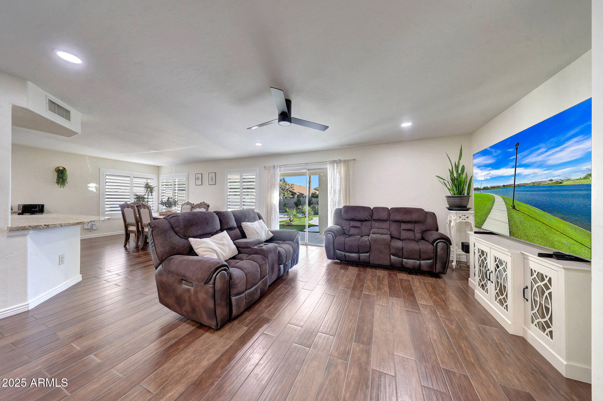 13621 W SAN JUAN Avenue