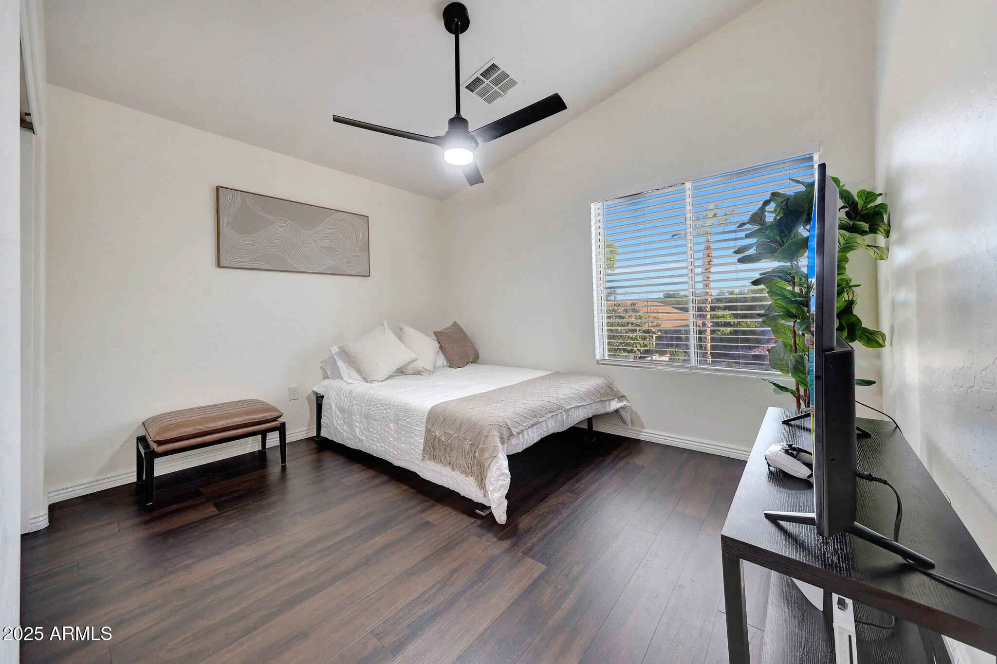 13621 W SAN JUAN Avenue