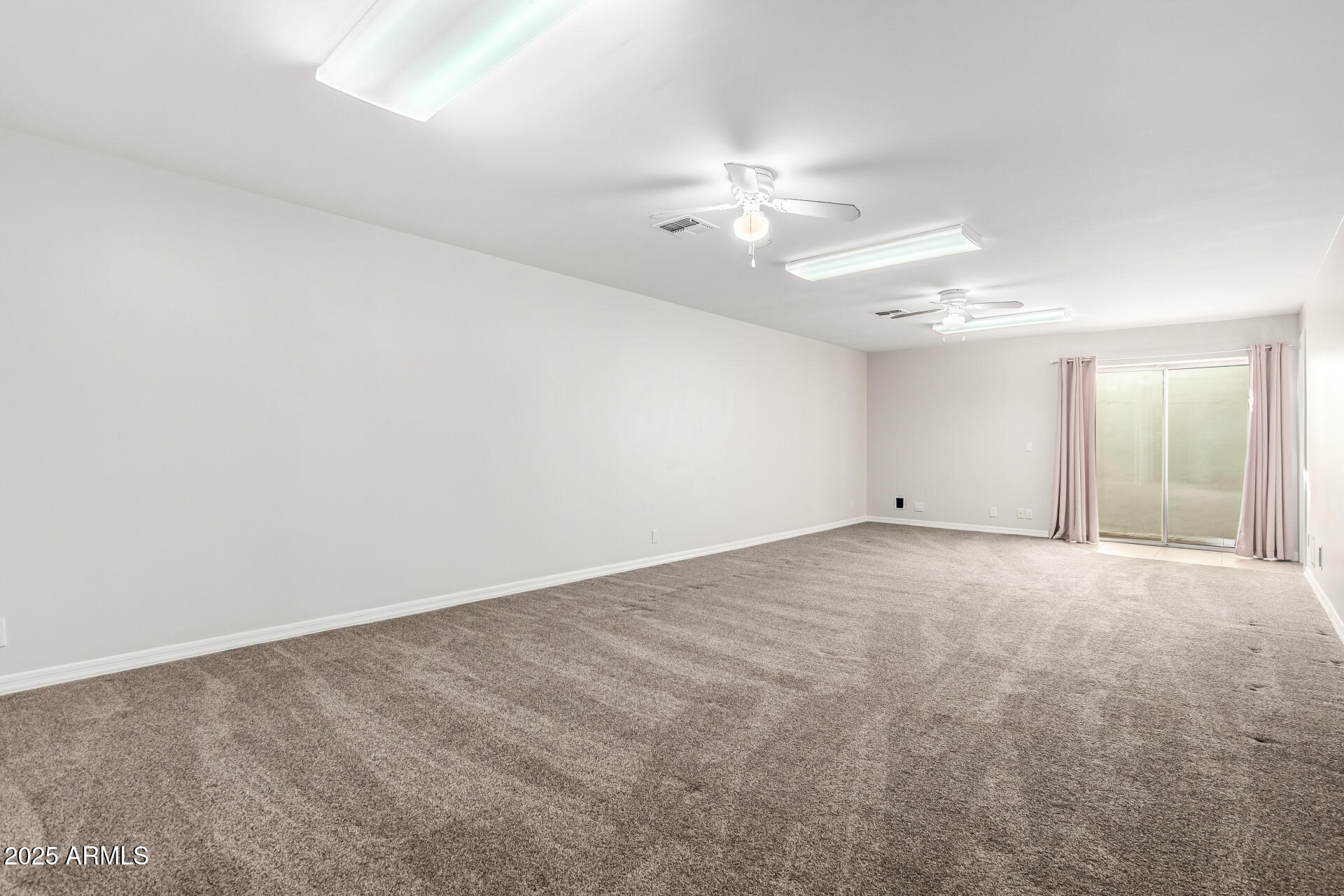 2127 E LAUREL Street