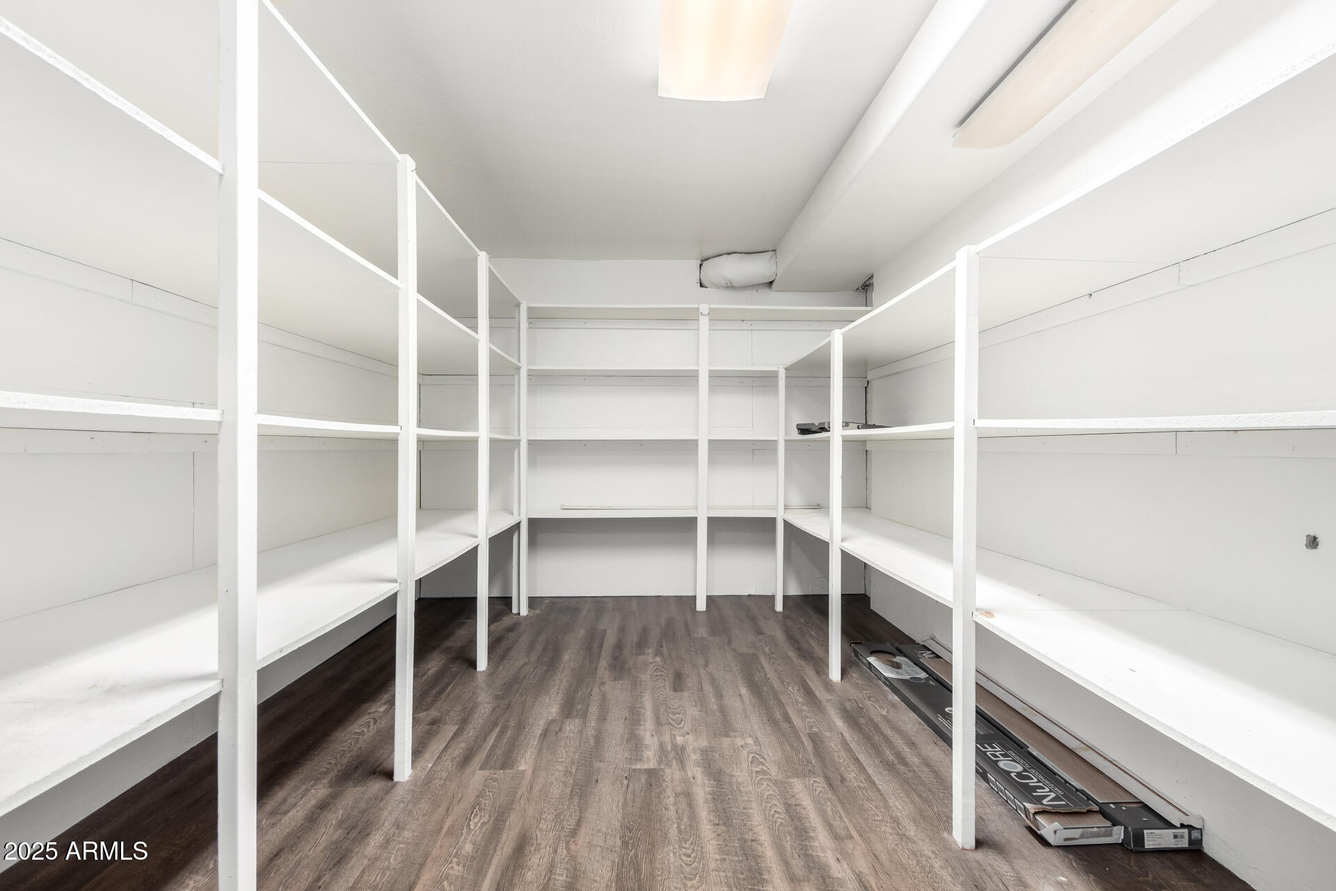 2127 E LAUREL Street