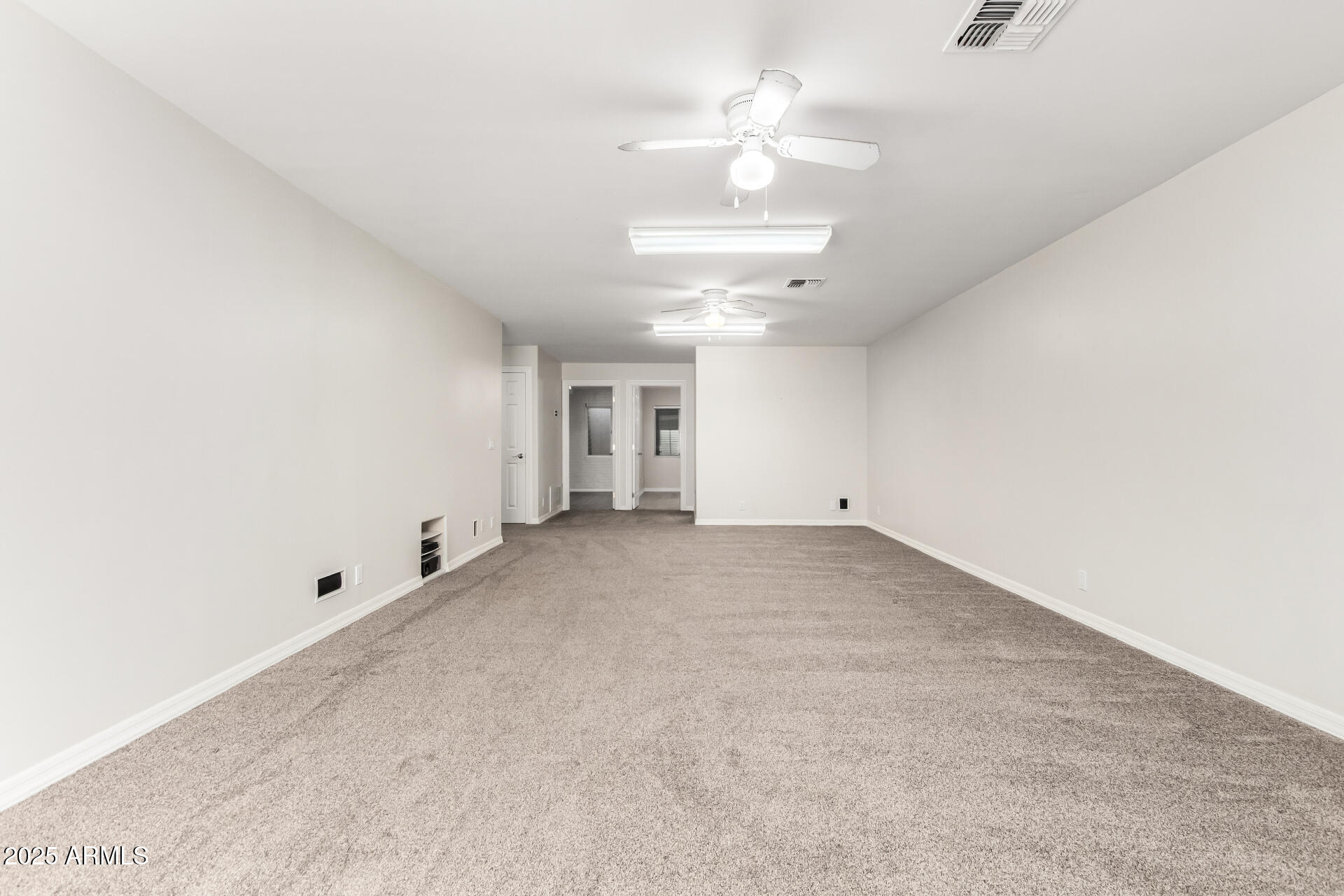 2127 E LAUREL Street