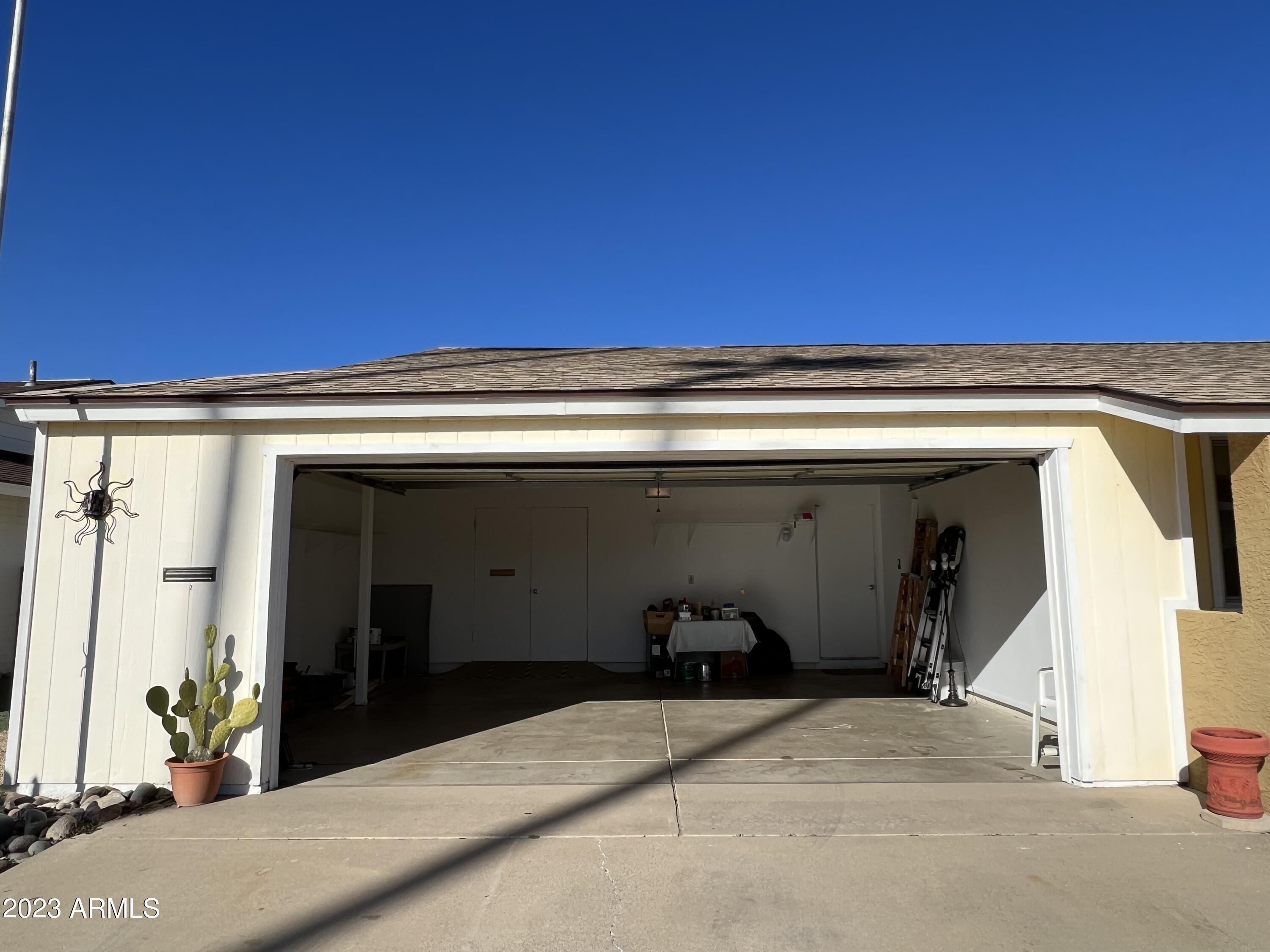 10939 W Saratoga Circle