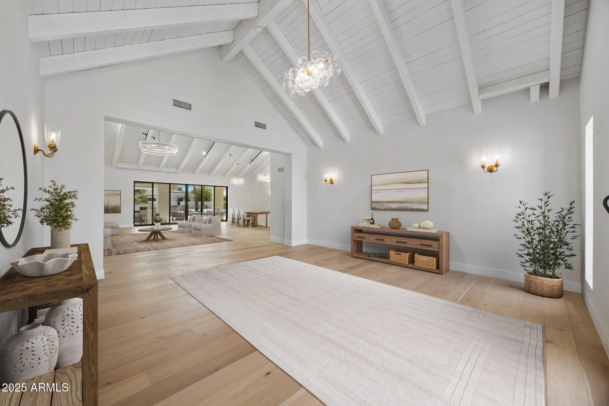 10111 E CHOLLA Street