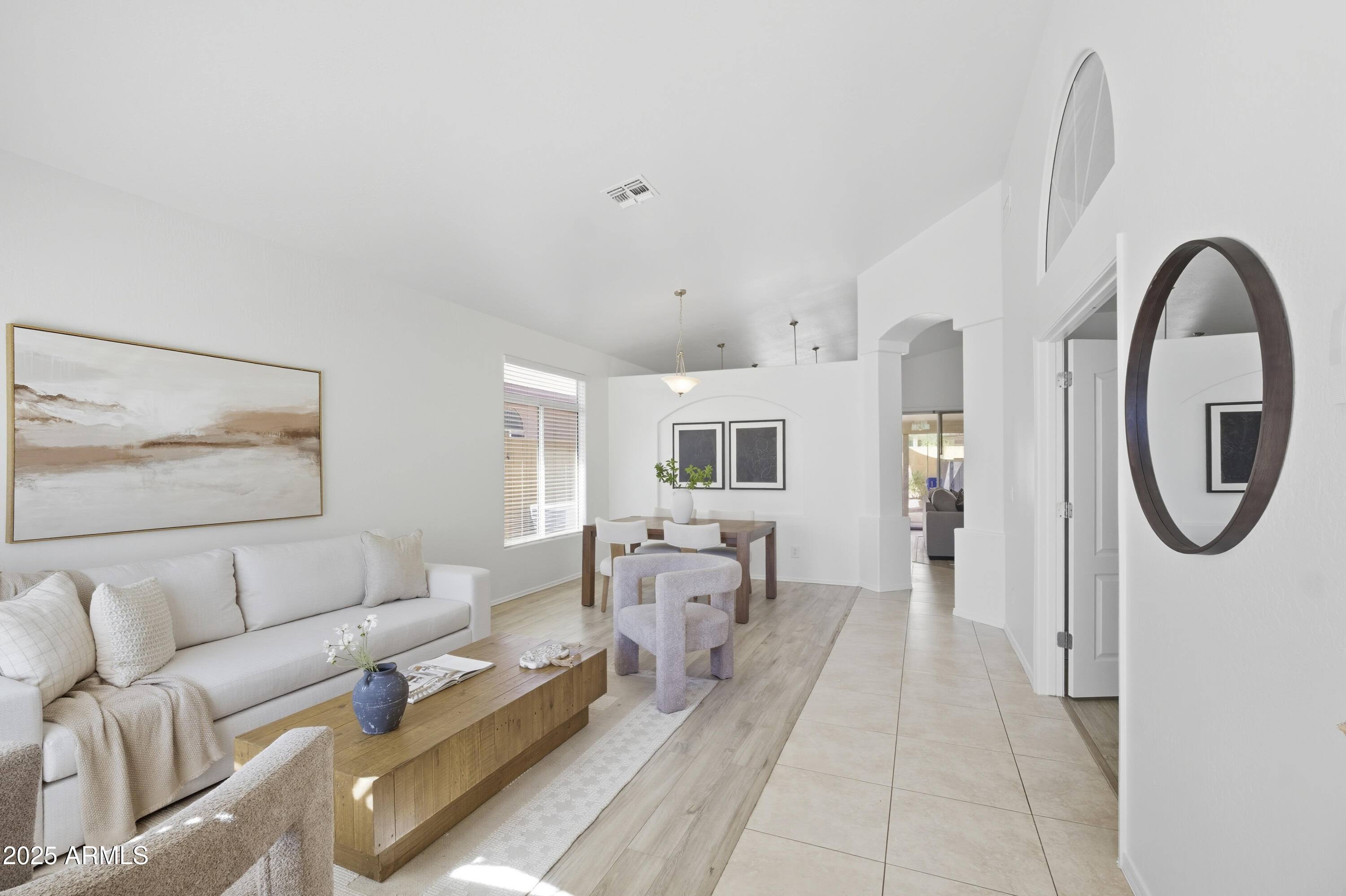 13722 W VERNON Avenue