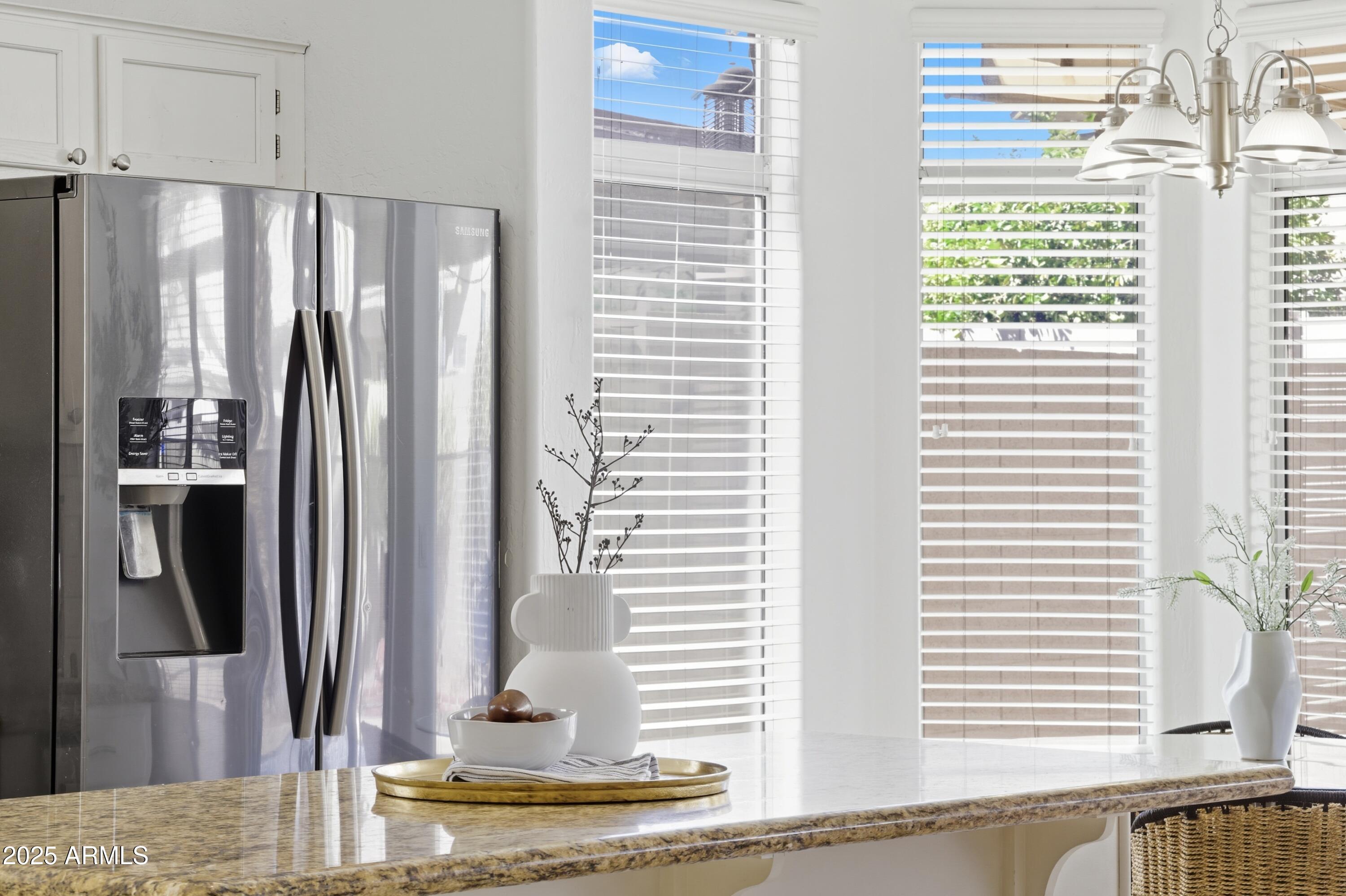 13722 W VERNON Avenue