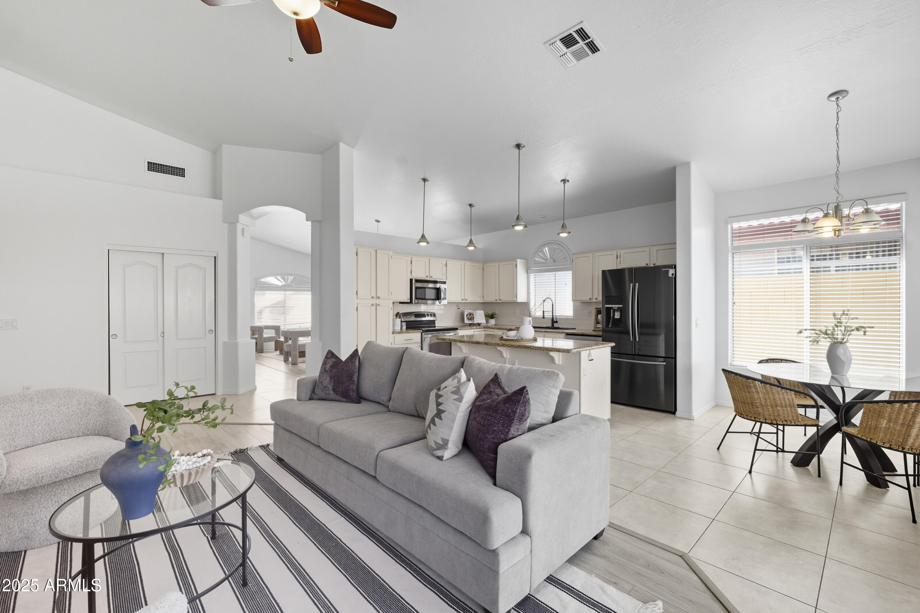 13722 W VERNON Avenue