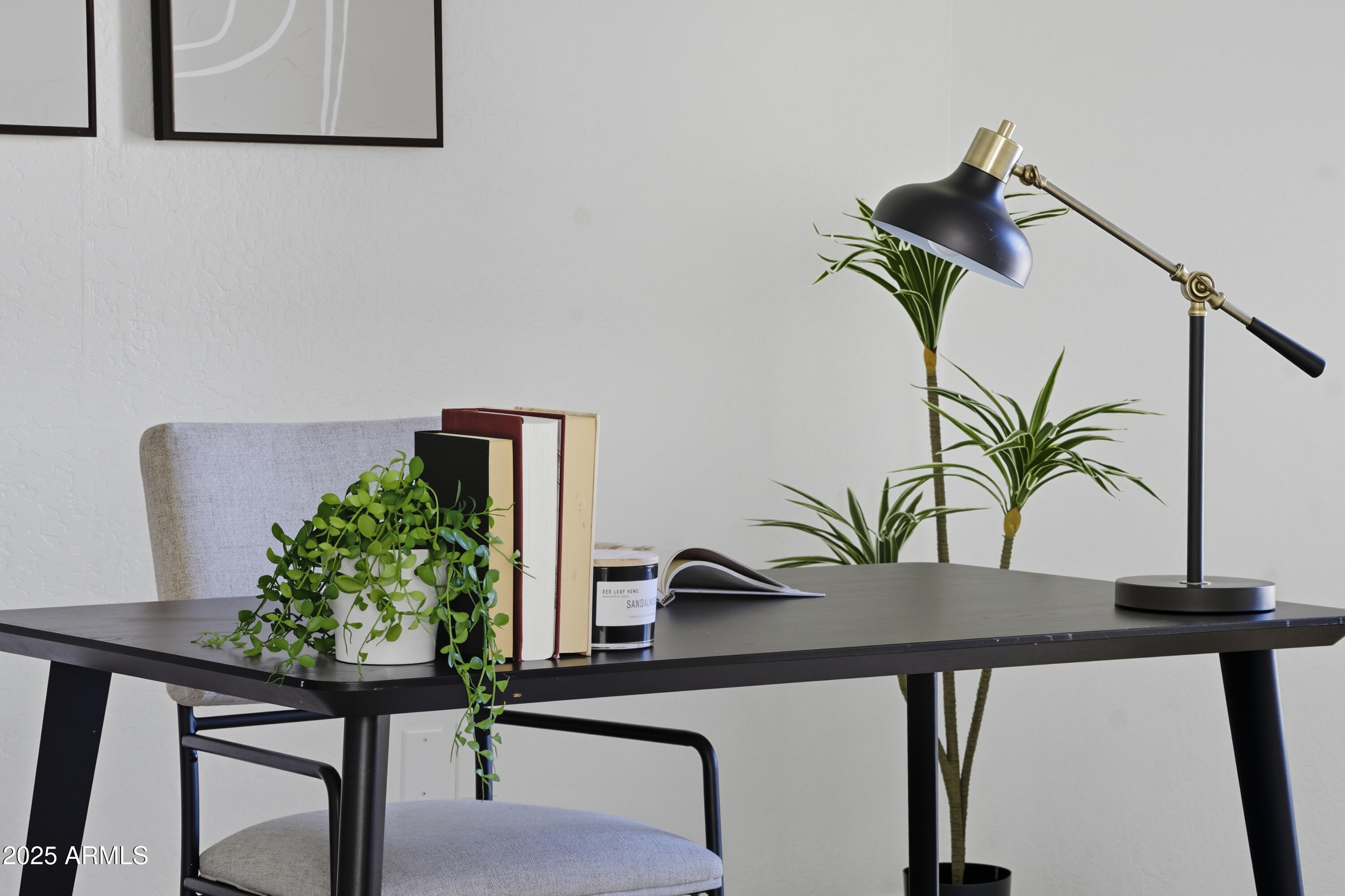 13722 W VERNON Avenue