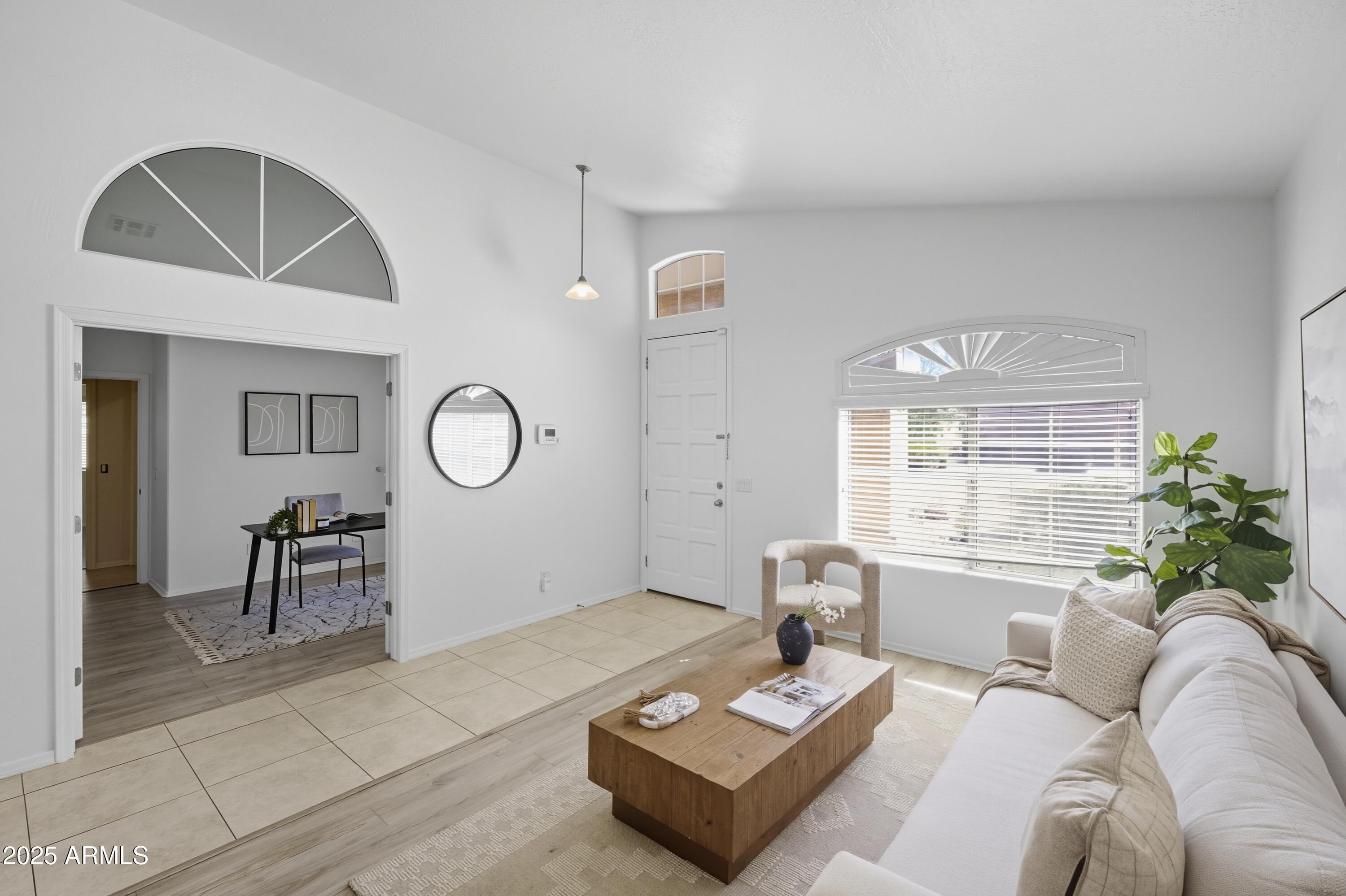 13722 W VERNON Avenue