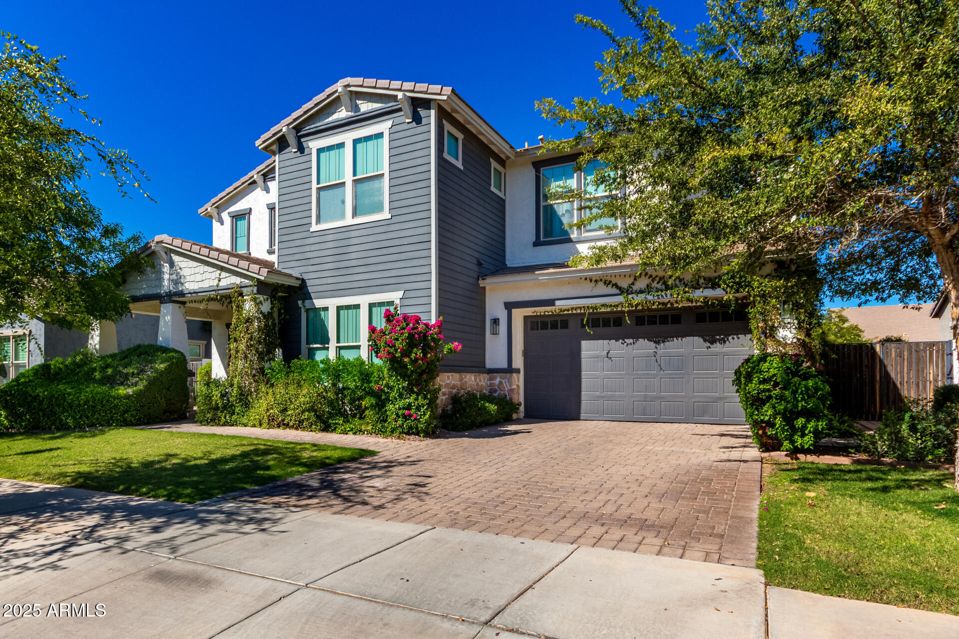 4236 E COMSTOCK Drive