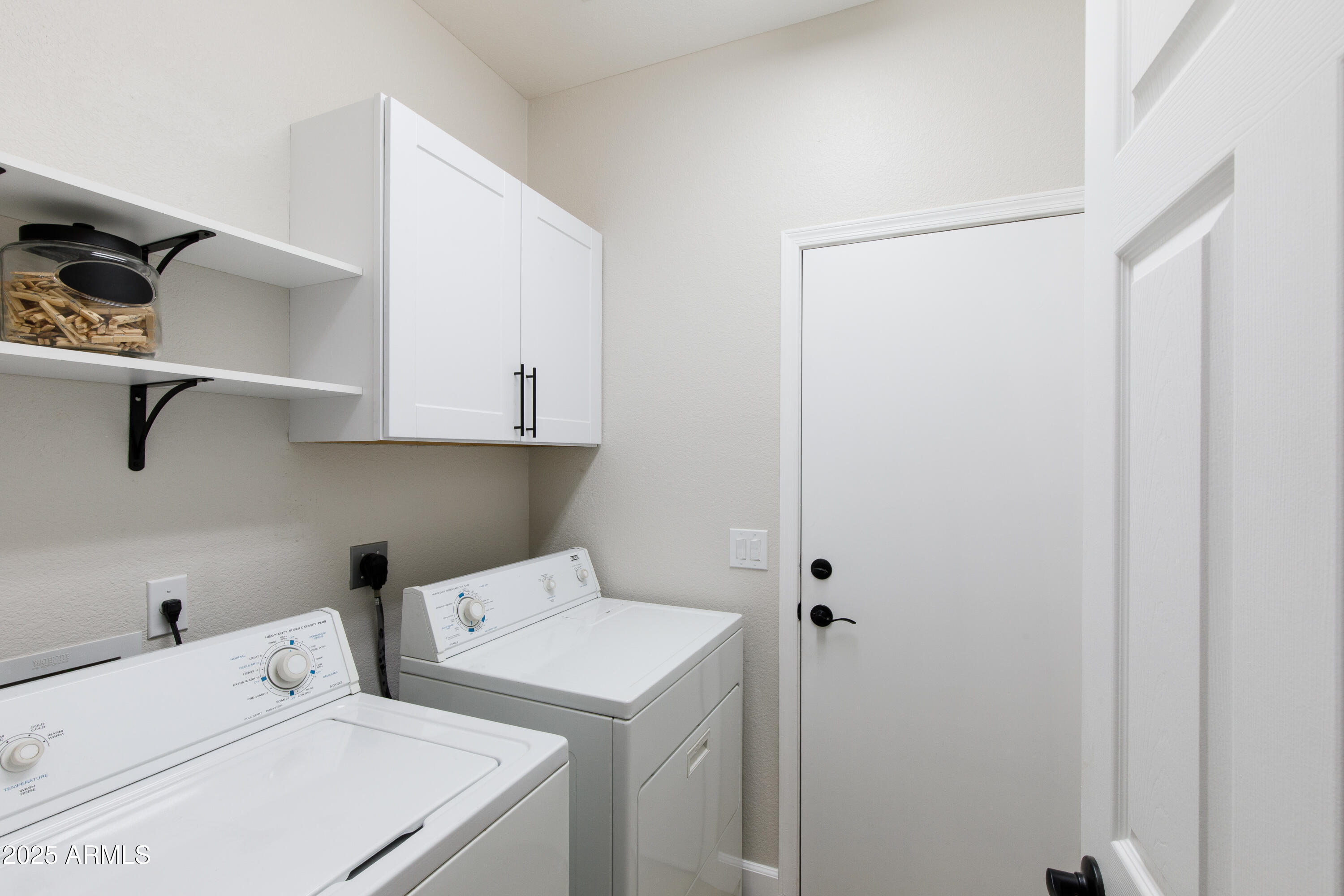 9032 W SIERRA PINTA Drive