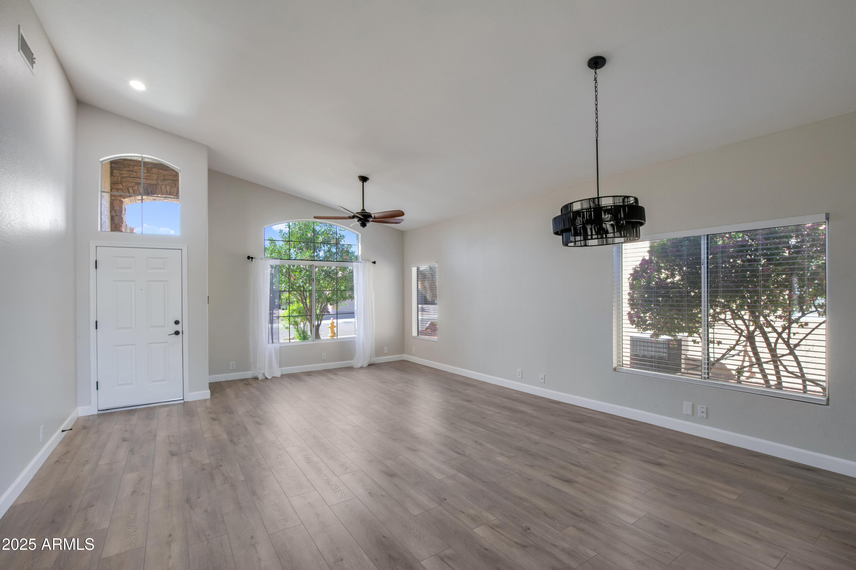 9032 W SIERRA PINTA Drive