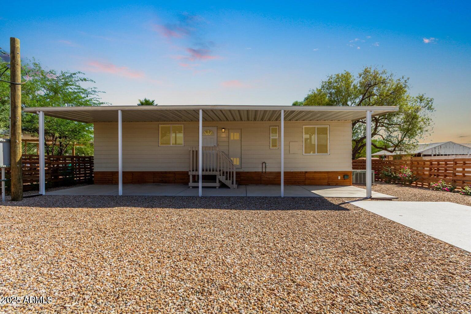 9710 E BAYWOOD Avenue