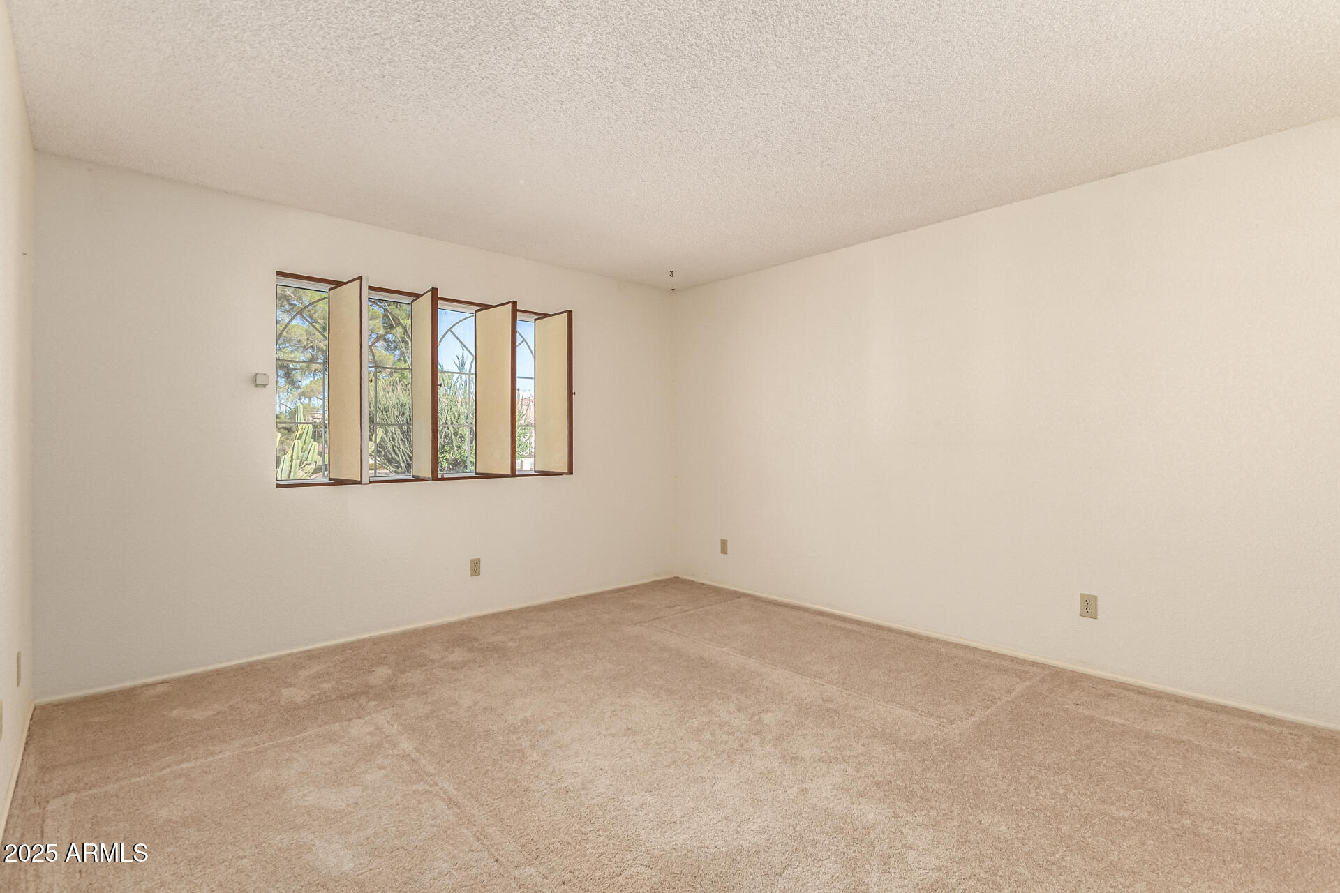 5135 W MISTY WILLOW Lane