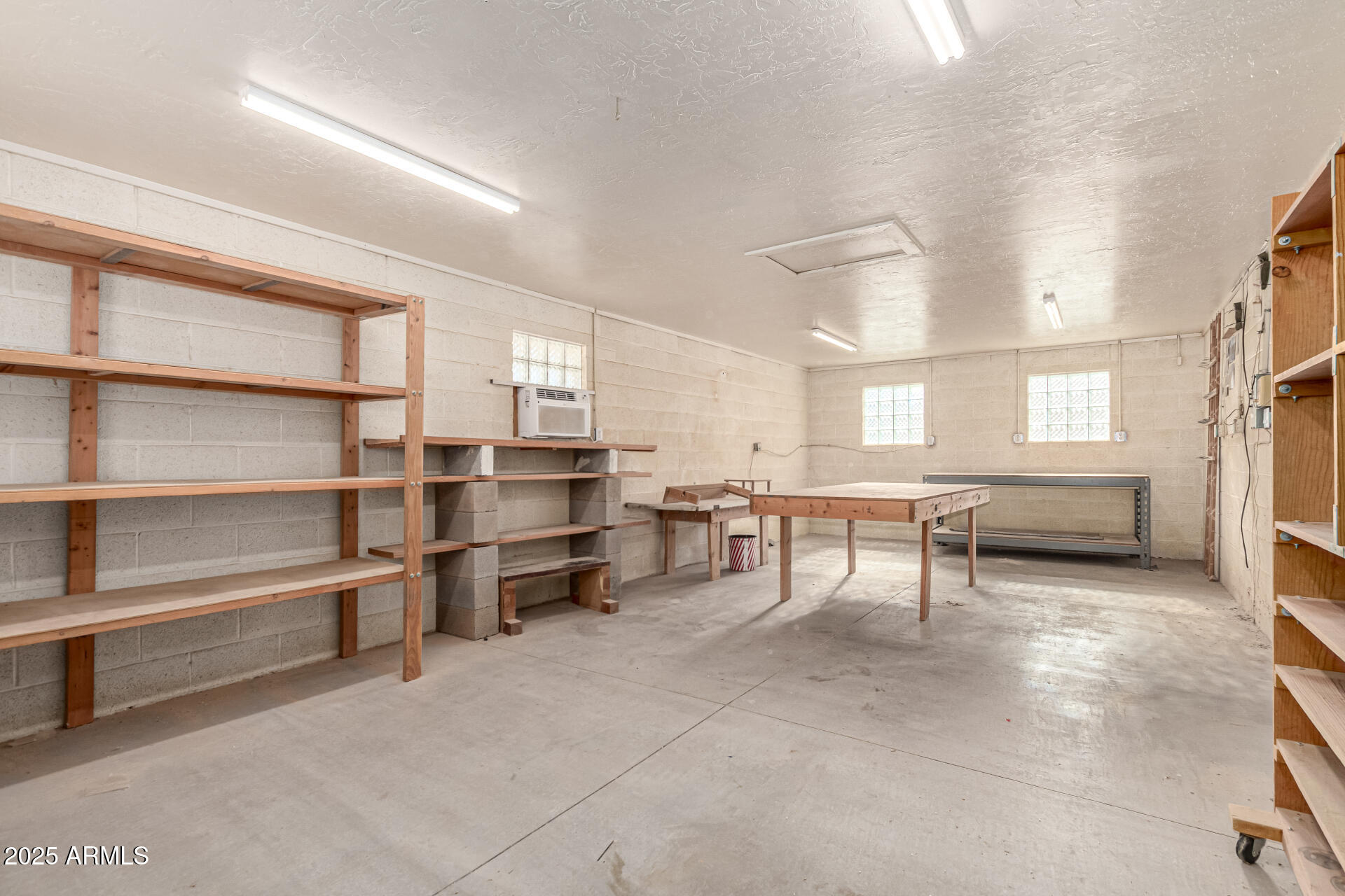 5135 W MISTY WILLOW Lane