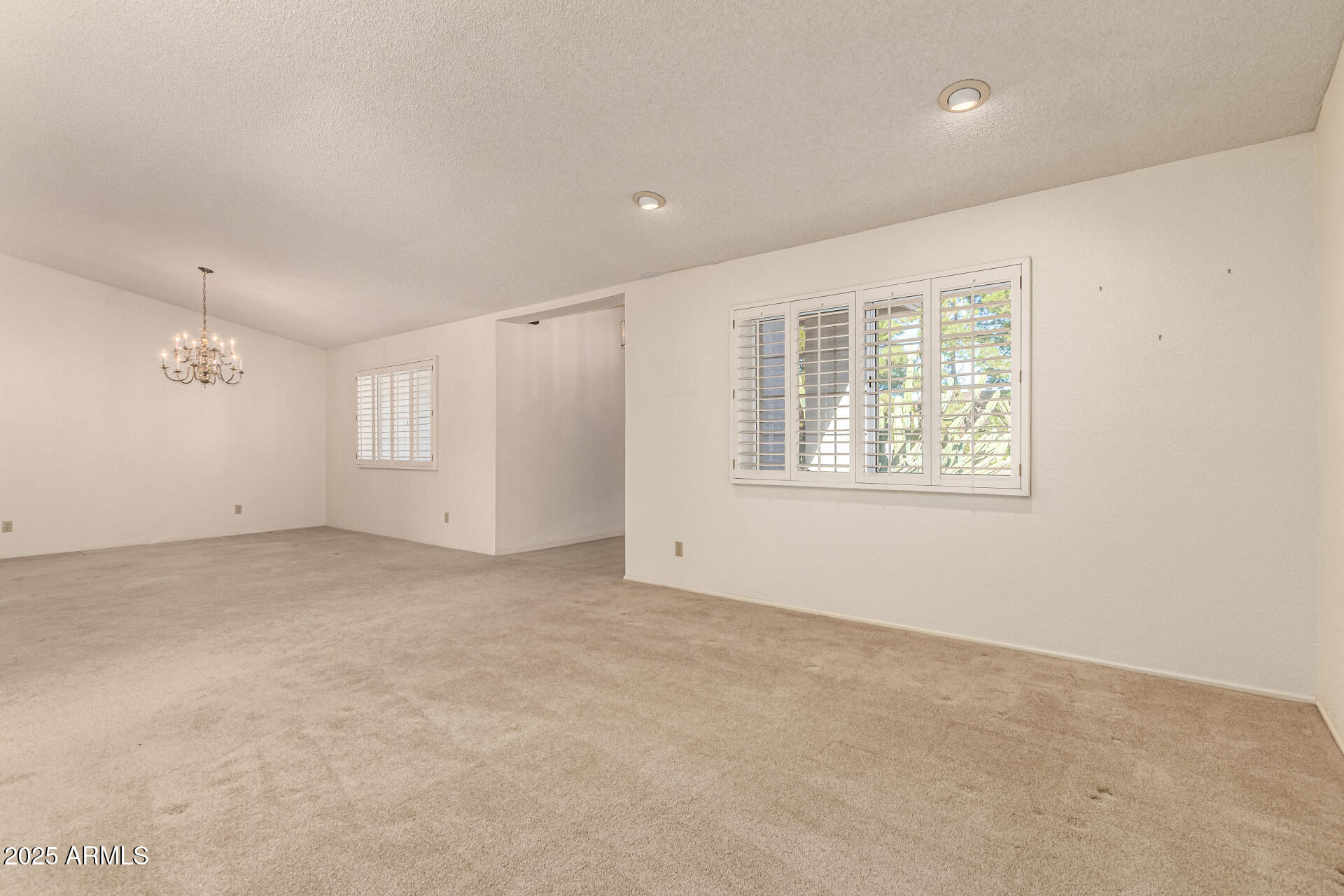 5135 W MISTY WILLOW Lane