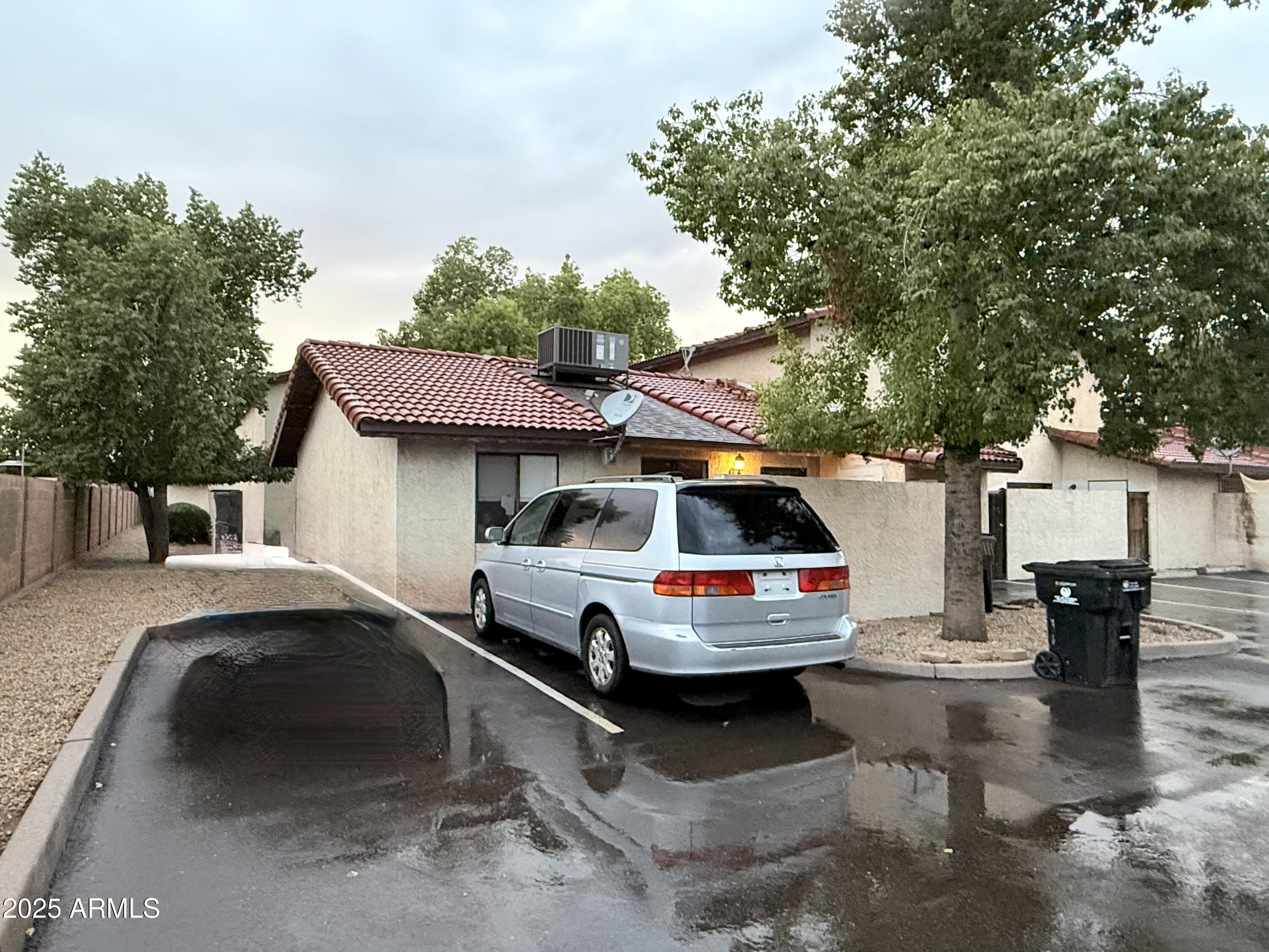 2437 E TRACY Lane, 4