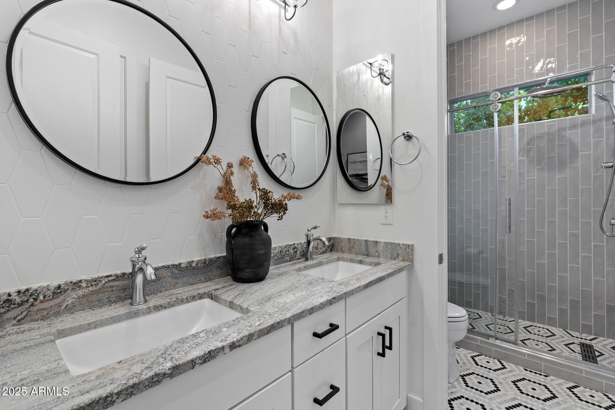 6214 E FOREST PLEASANT Place