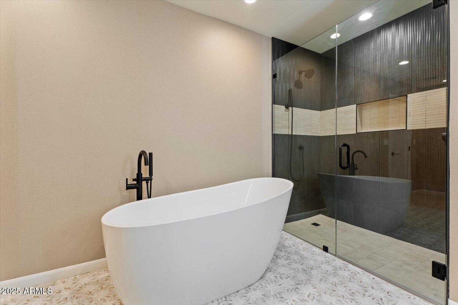 8525 E VIA DE LOS LIBROS