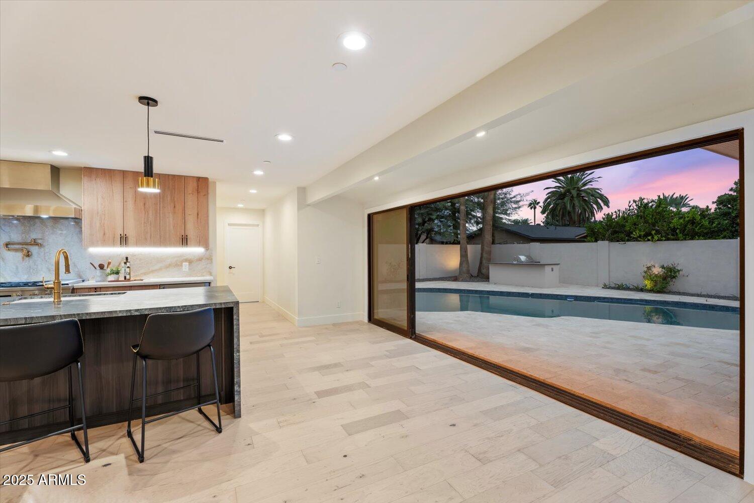 8525 E VIA DE LOS LIBROS