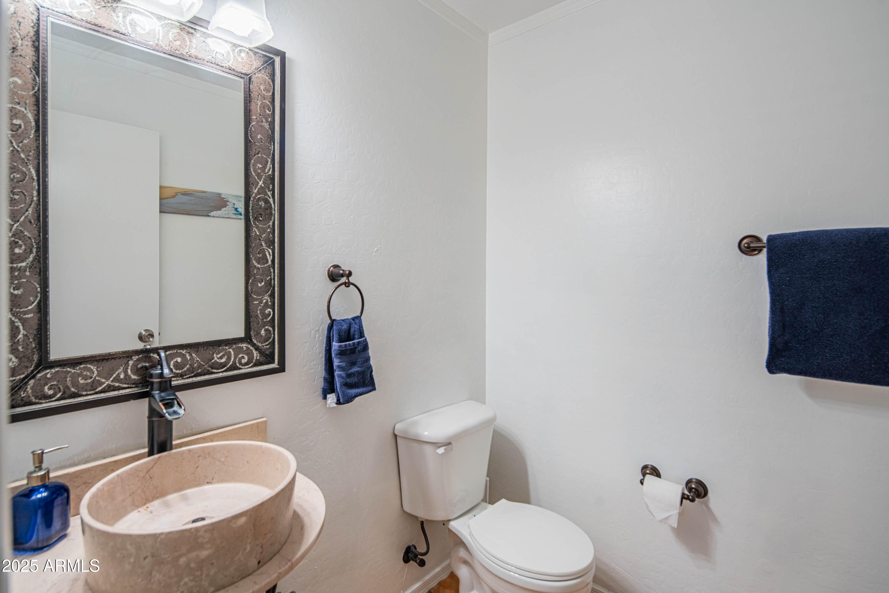 15843 W APACHE Street