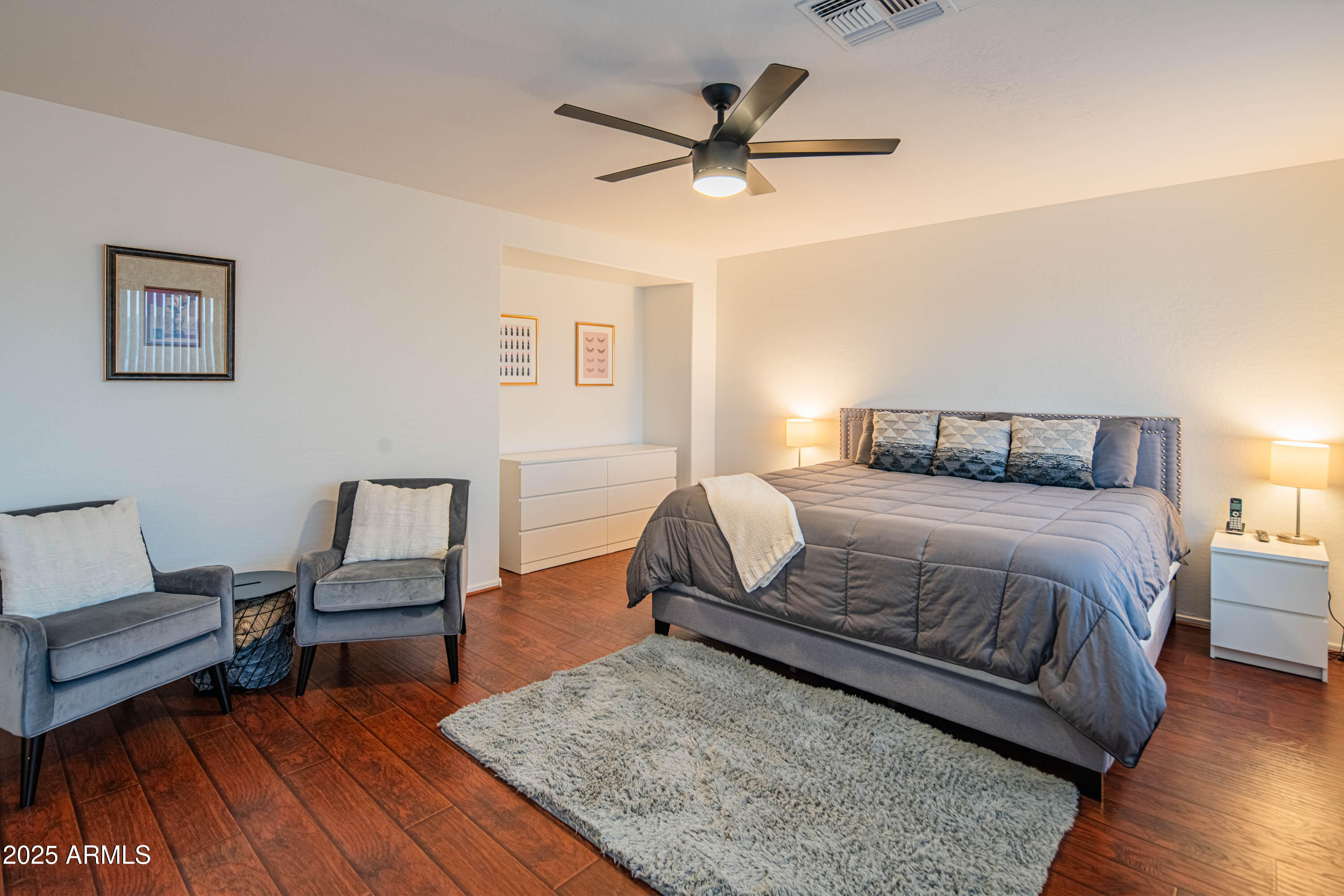 15843 W APACHE Street