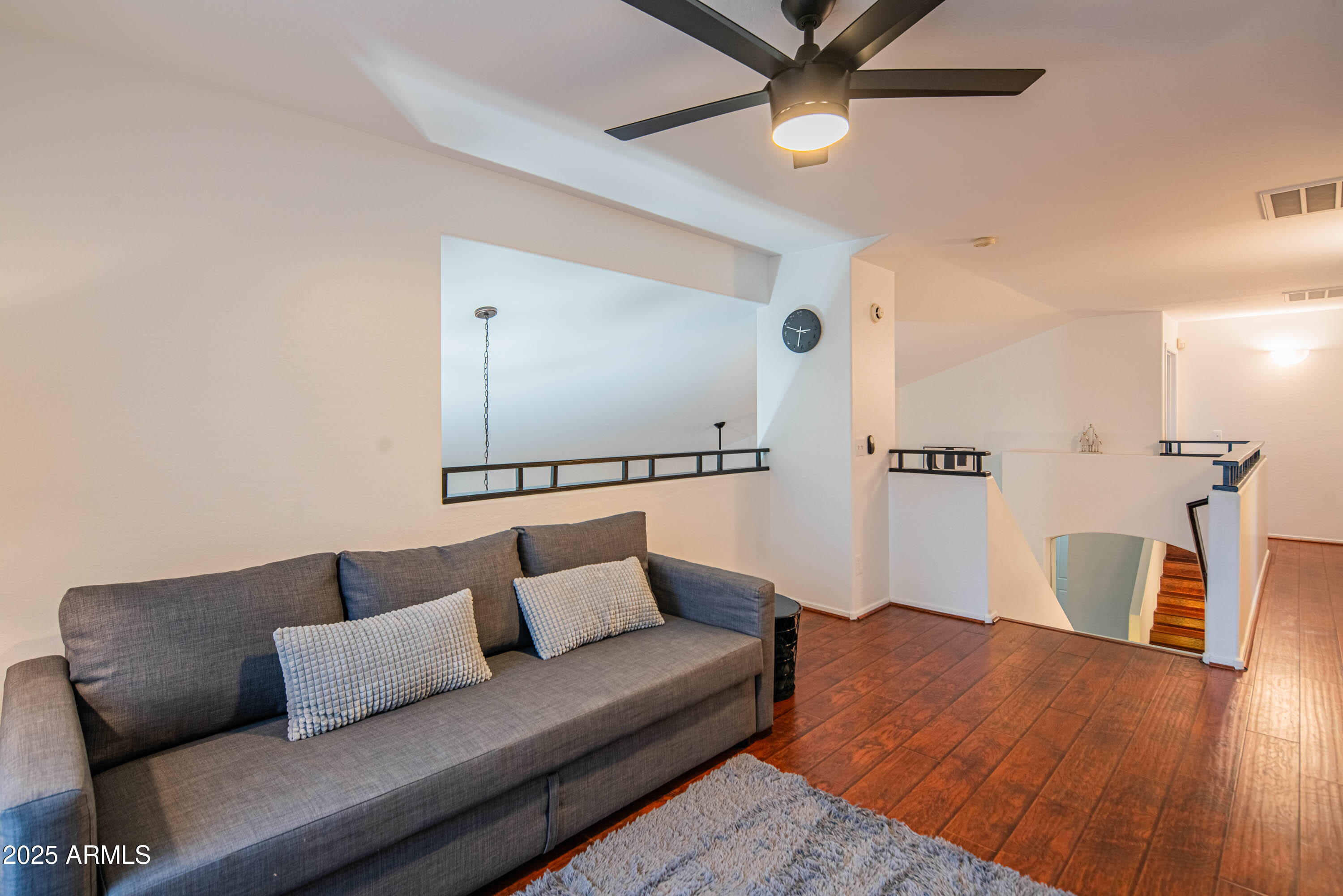 15843 W APACHE Street