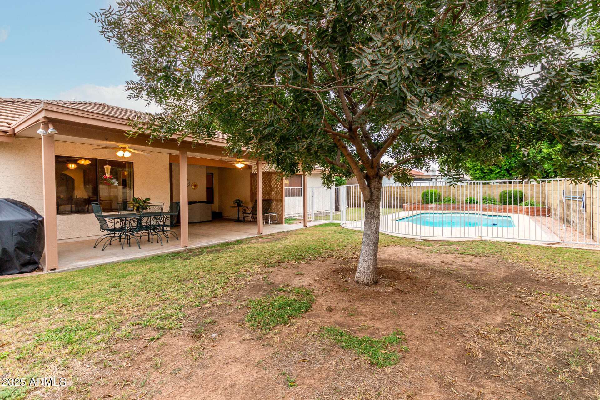 1816 E ENROSE Street