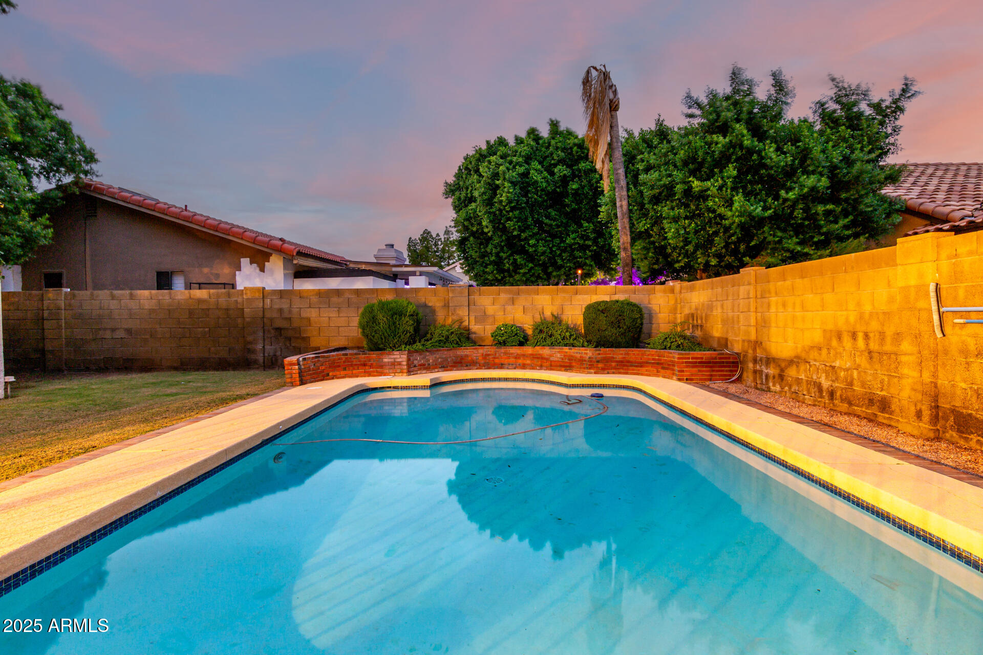 1816 E ENROSE Street