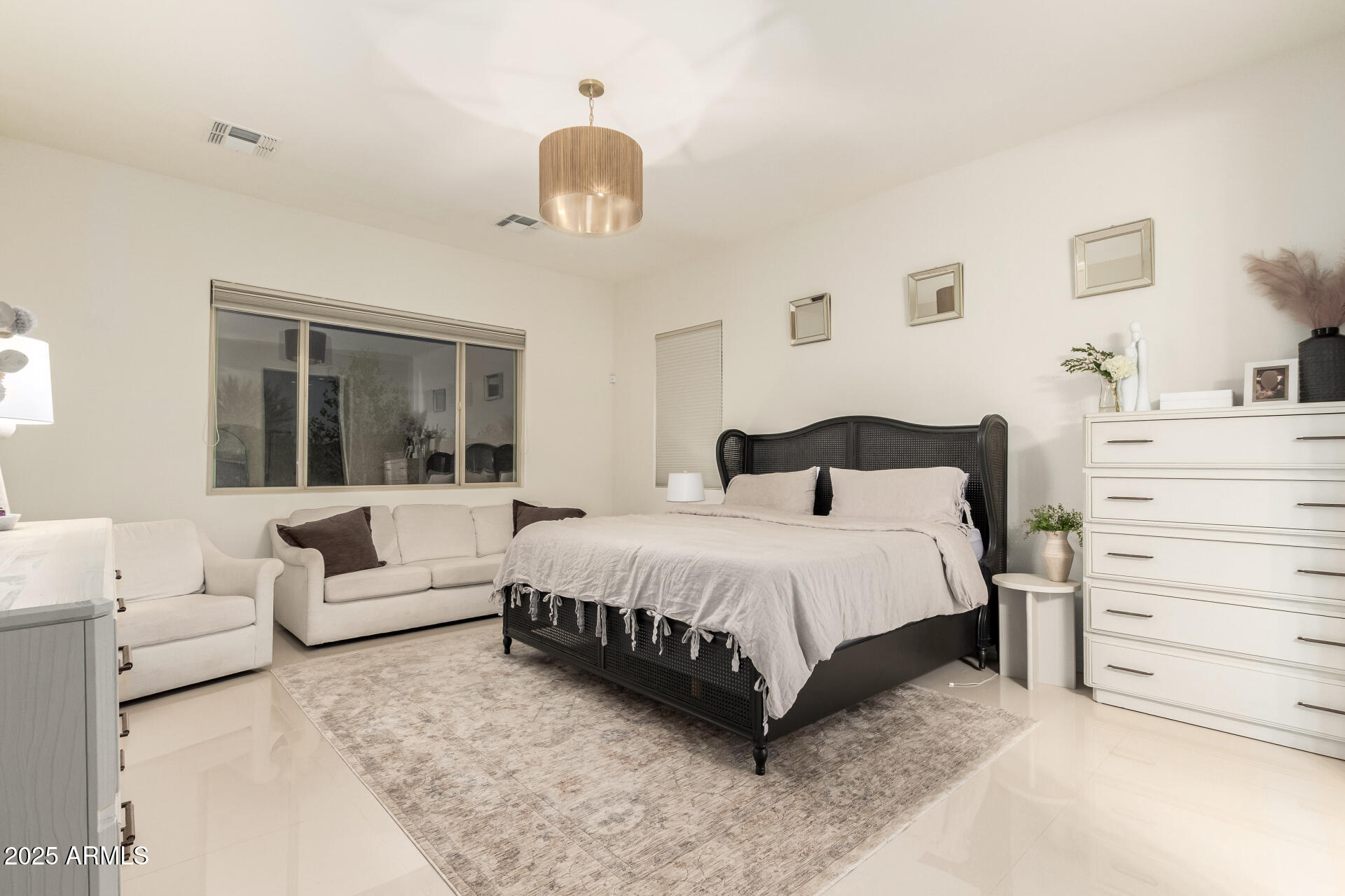 3010 E DESERT Lane, Phoenix