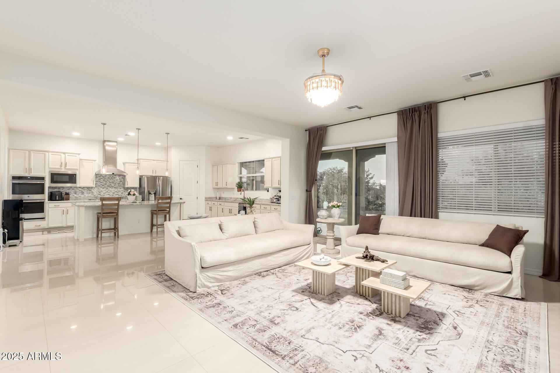 3010 E DESERT Lane, Phoenix