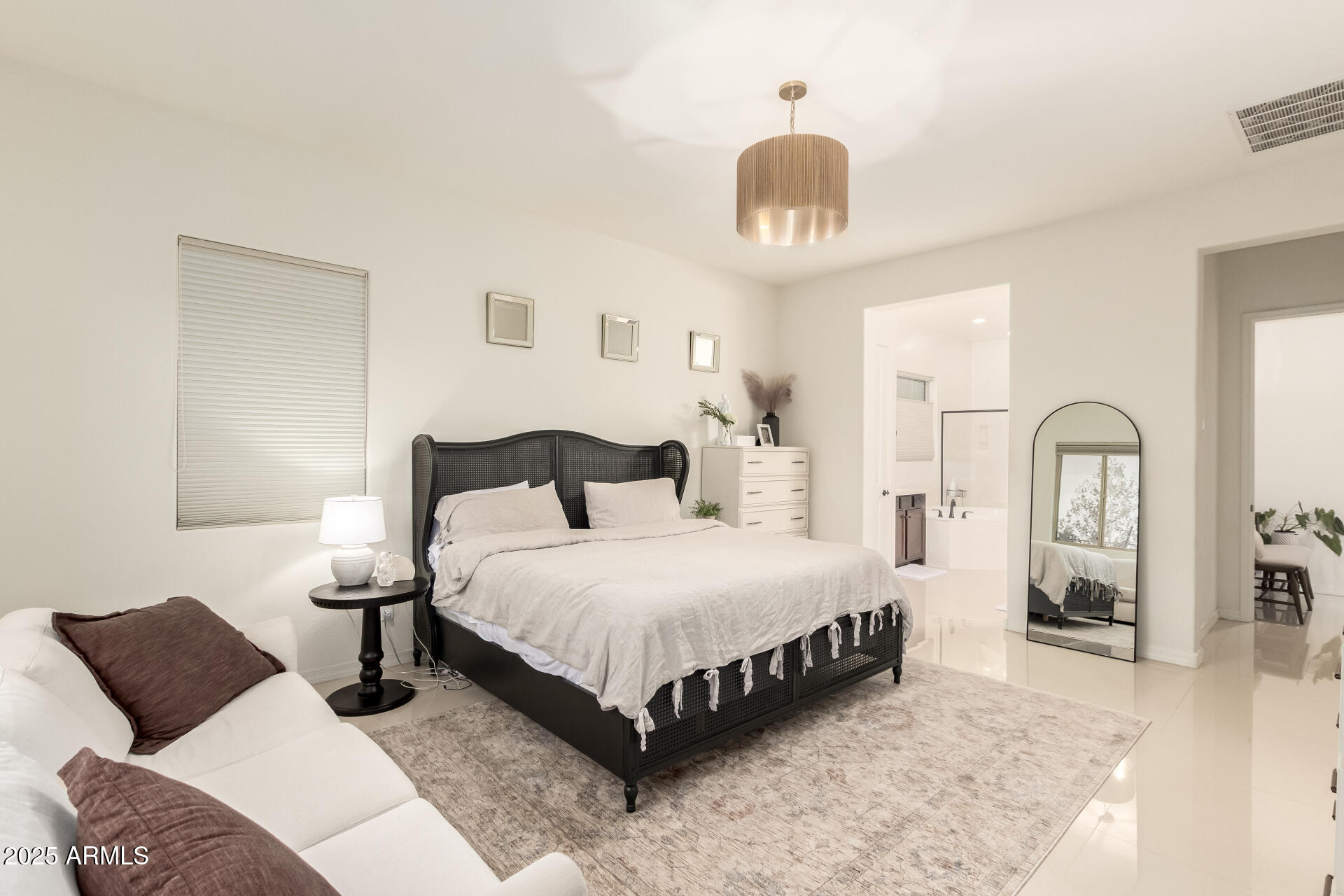 3010 E DESERT Lane, Phoenix