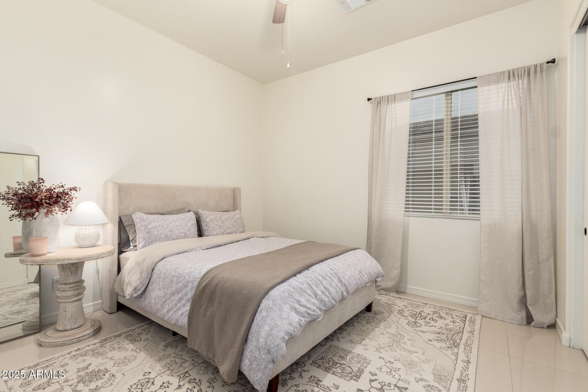 3010 E DESERT Lane, Phoenix