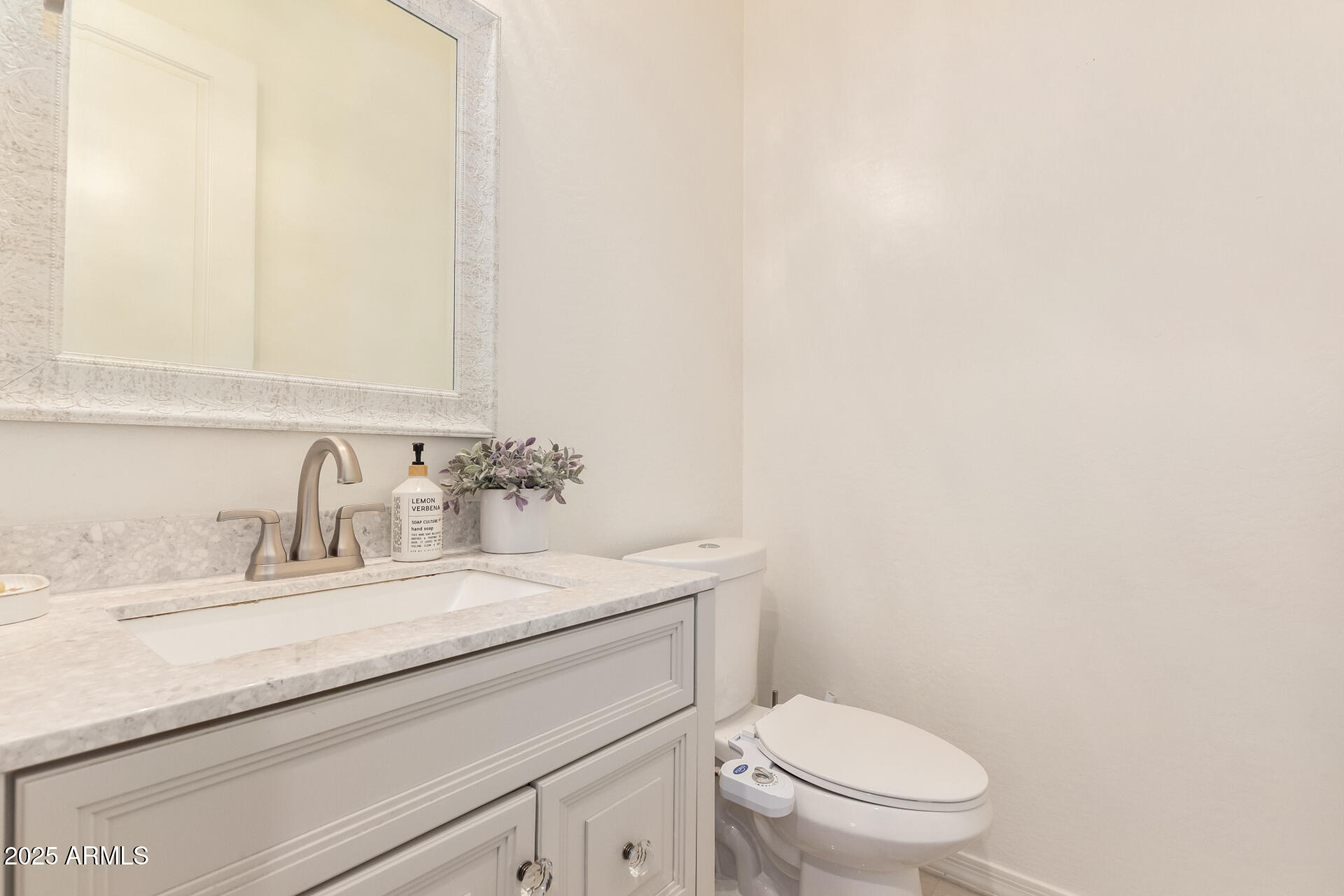 3010 E DESERT Lane, Phoenix